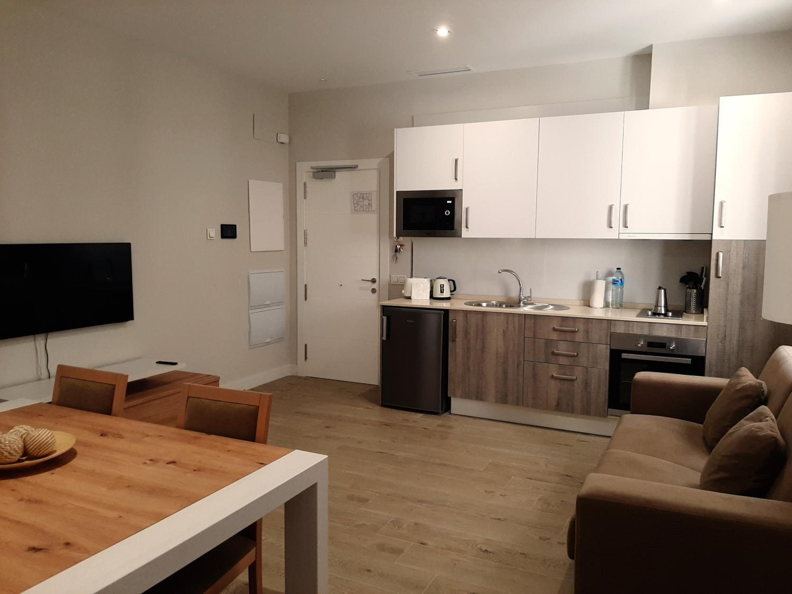 Apartamentos Pinar Málaga Centro - Carretería