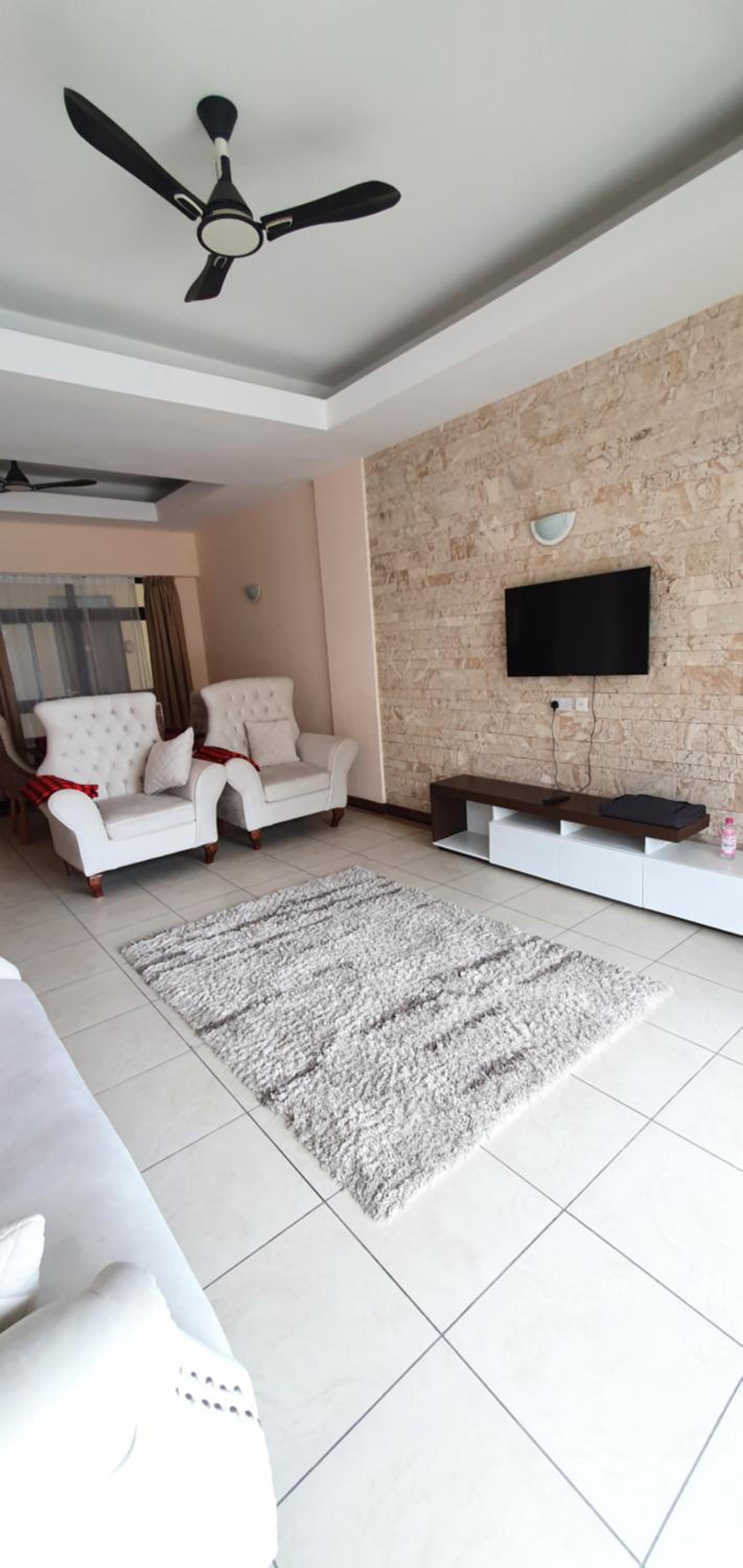 Penthouse Five - The Beautiful 3Br En-suite Apt view 2