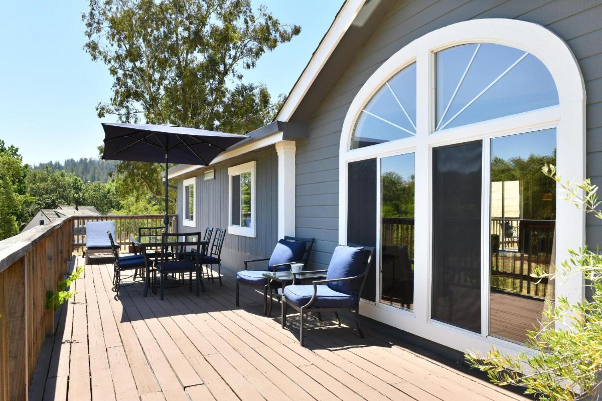 Calistoga Vineyard Getaway