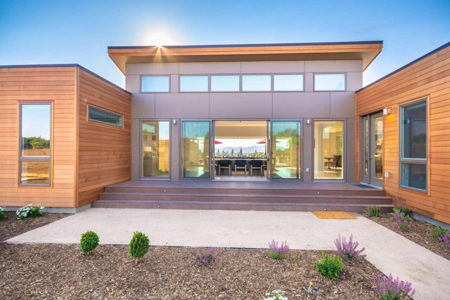 Xanadu Healdsburg - A Wine Country Escape view 2