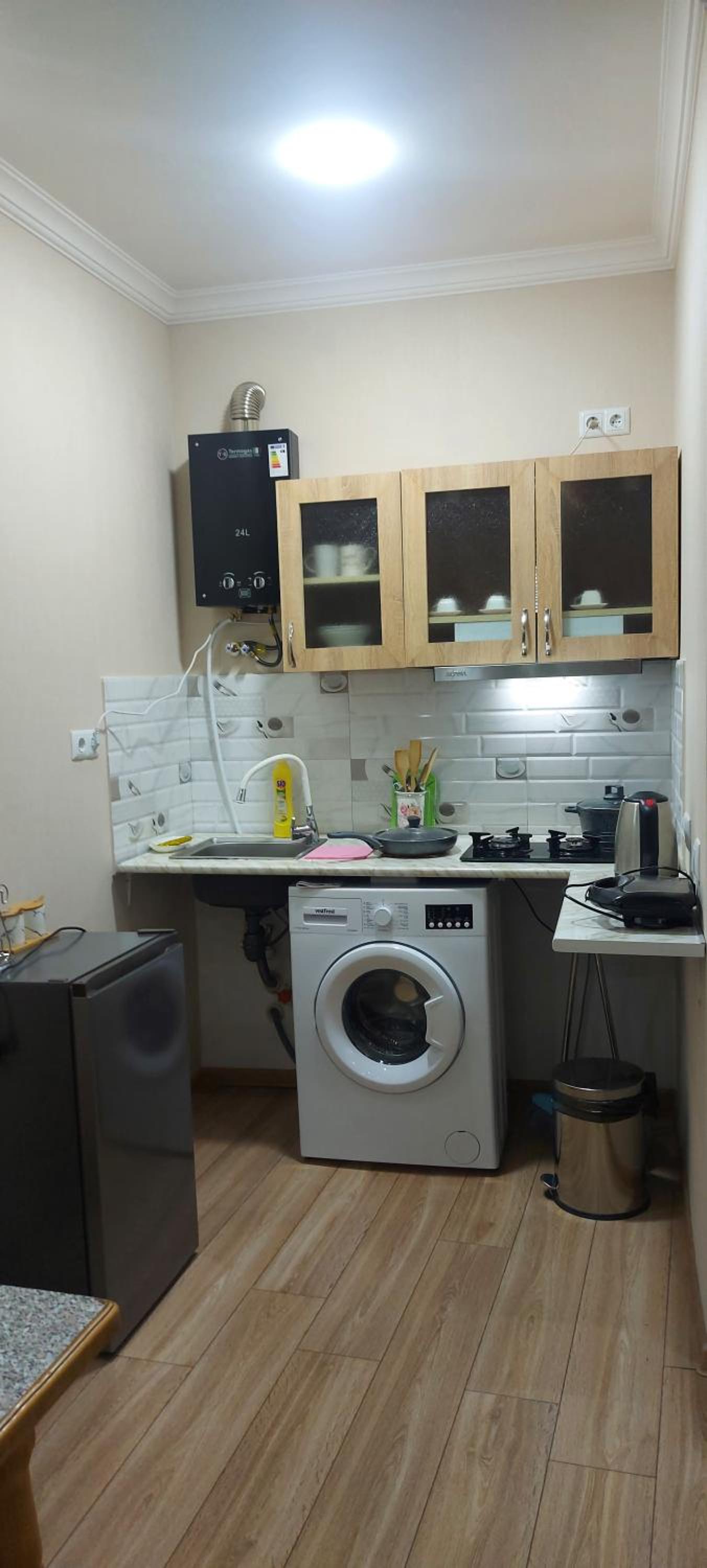 Photo 9