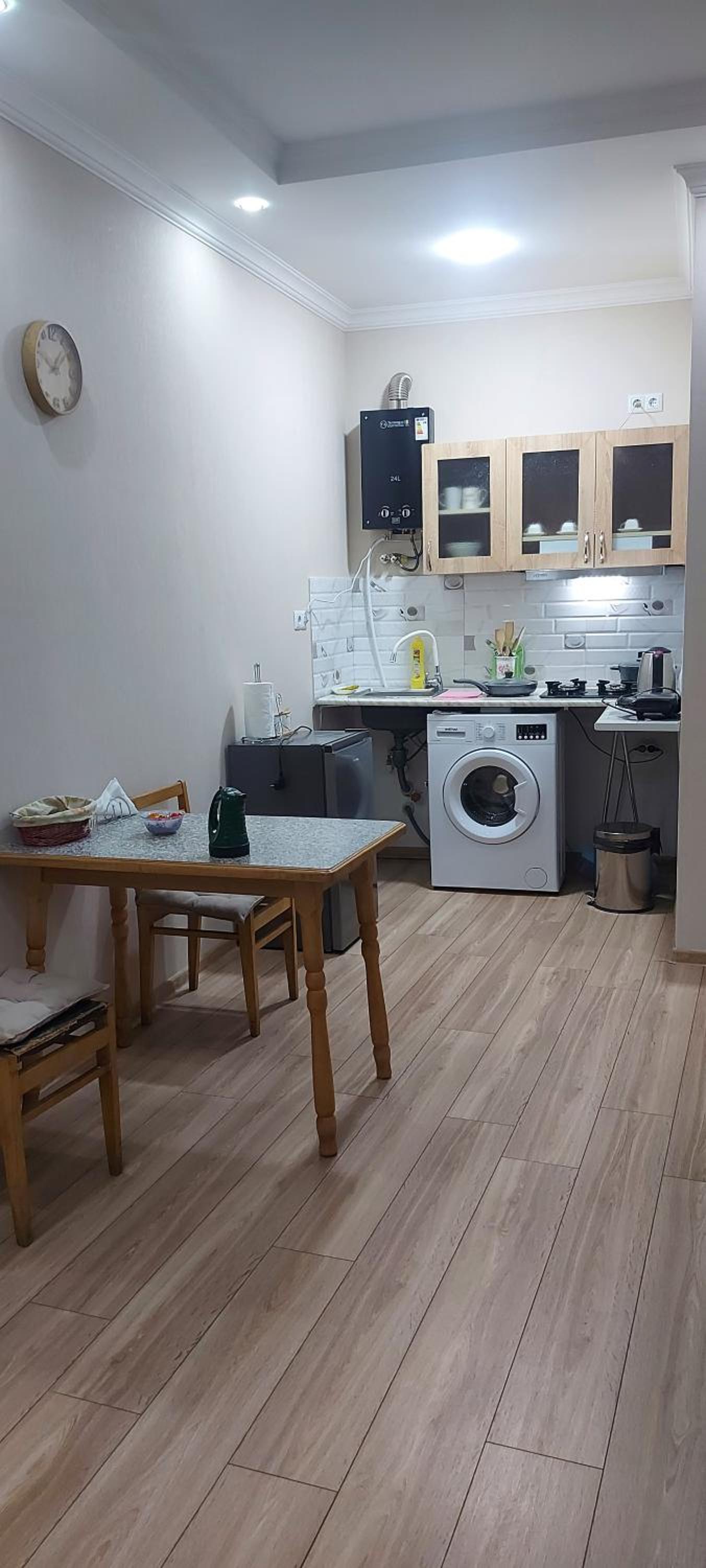 Photo 10