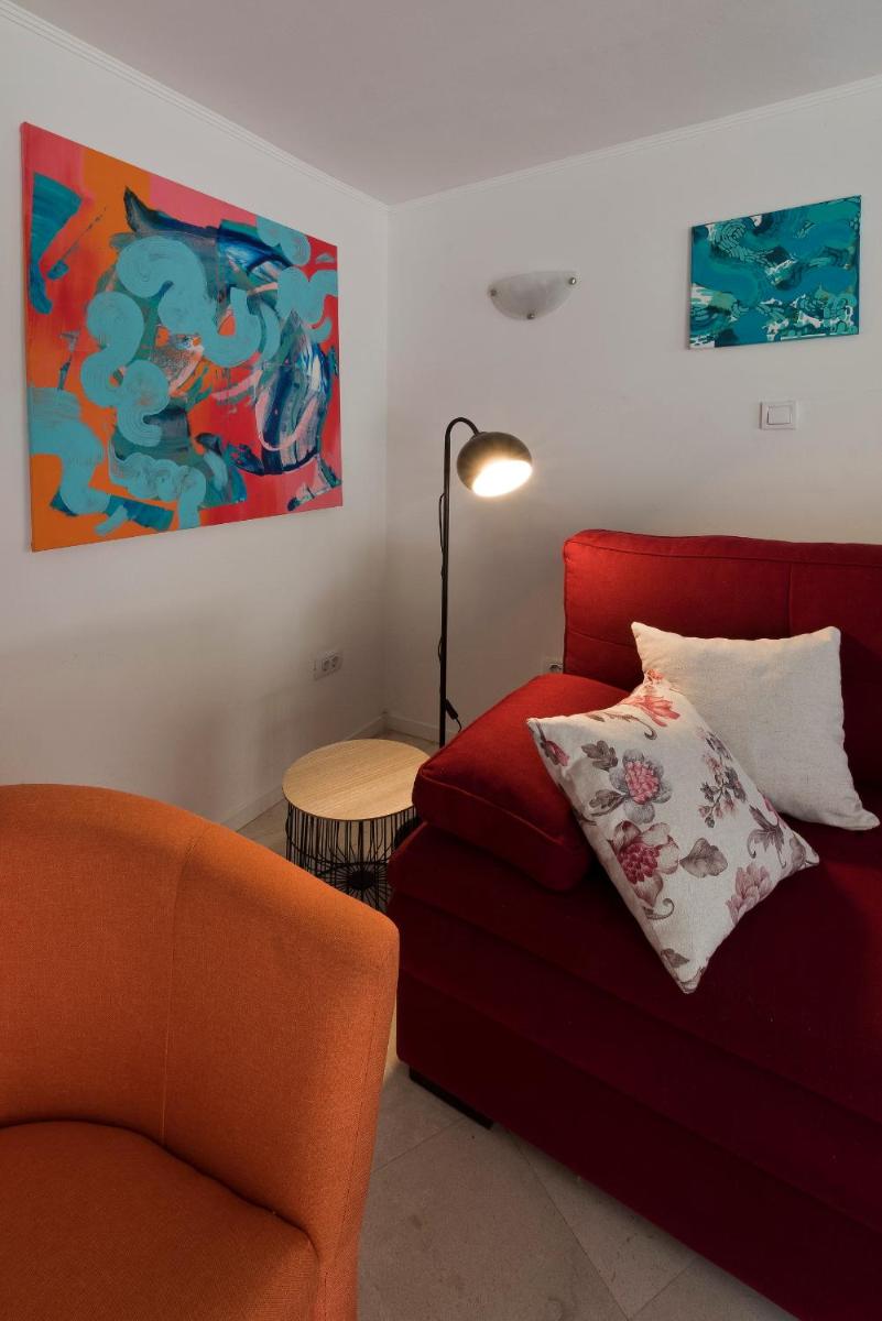 Salicula Art Gallery