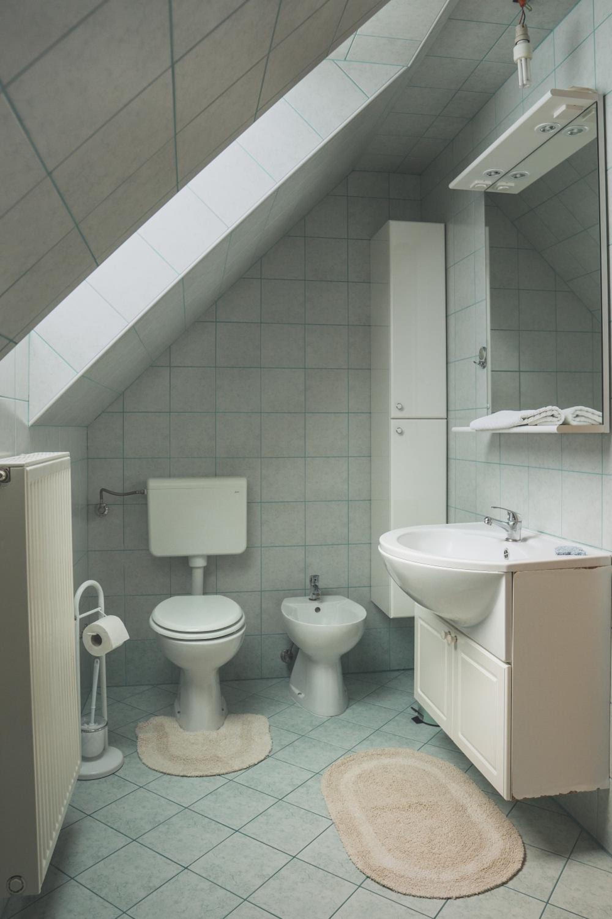 Apartment Amak with free onsite parking view 3