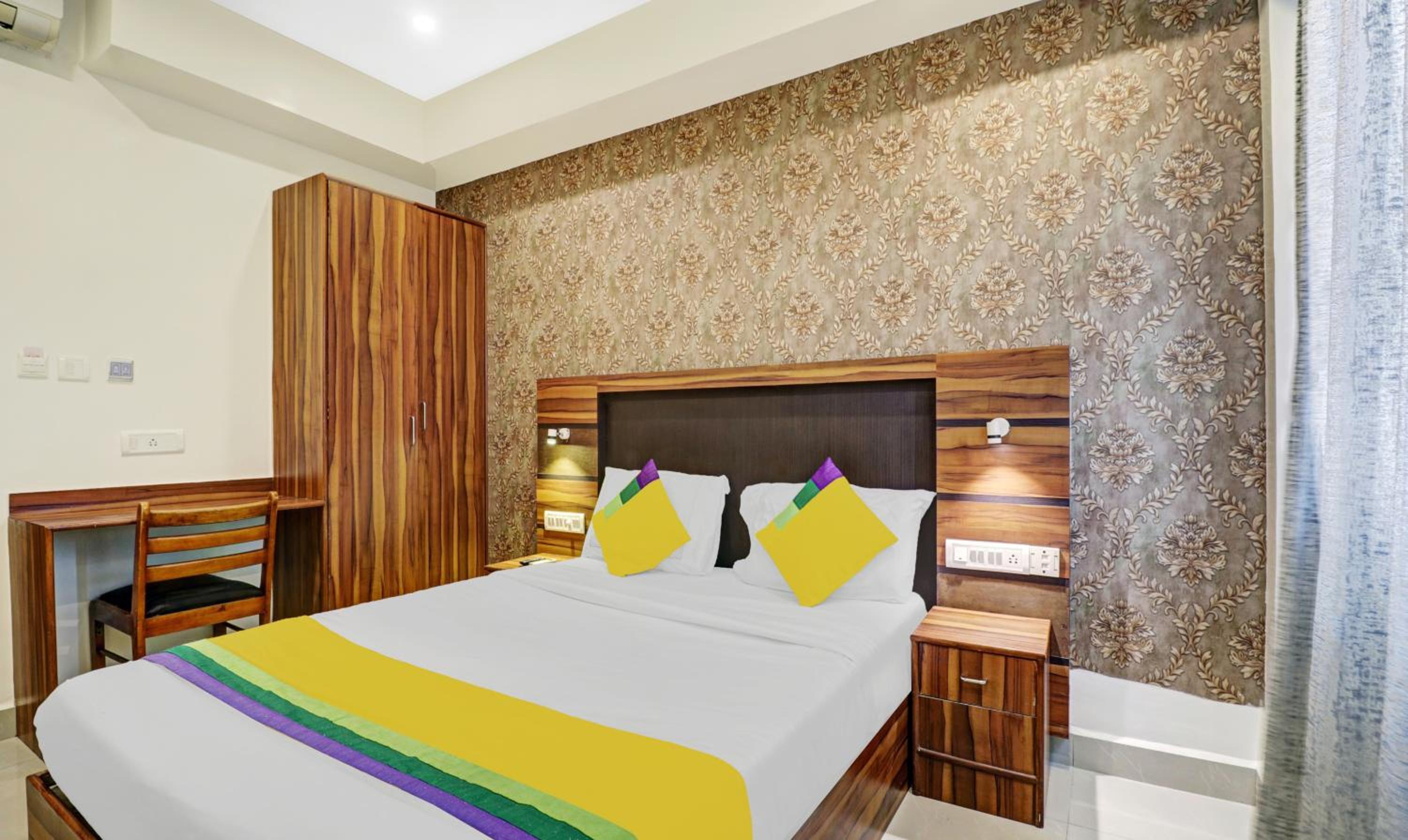 Itsy Hotels Elmas Golden Key