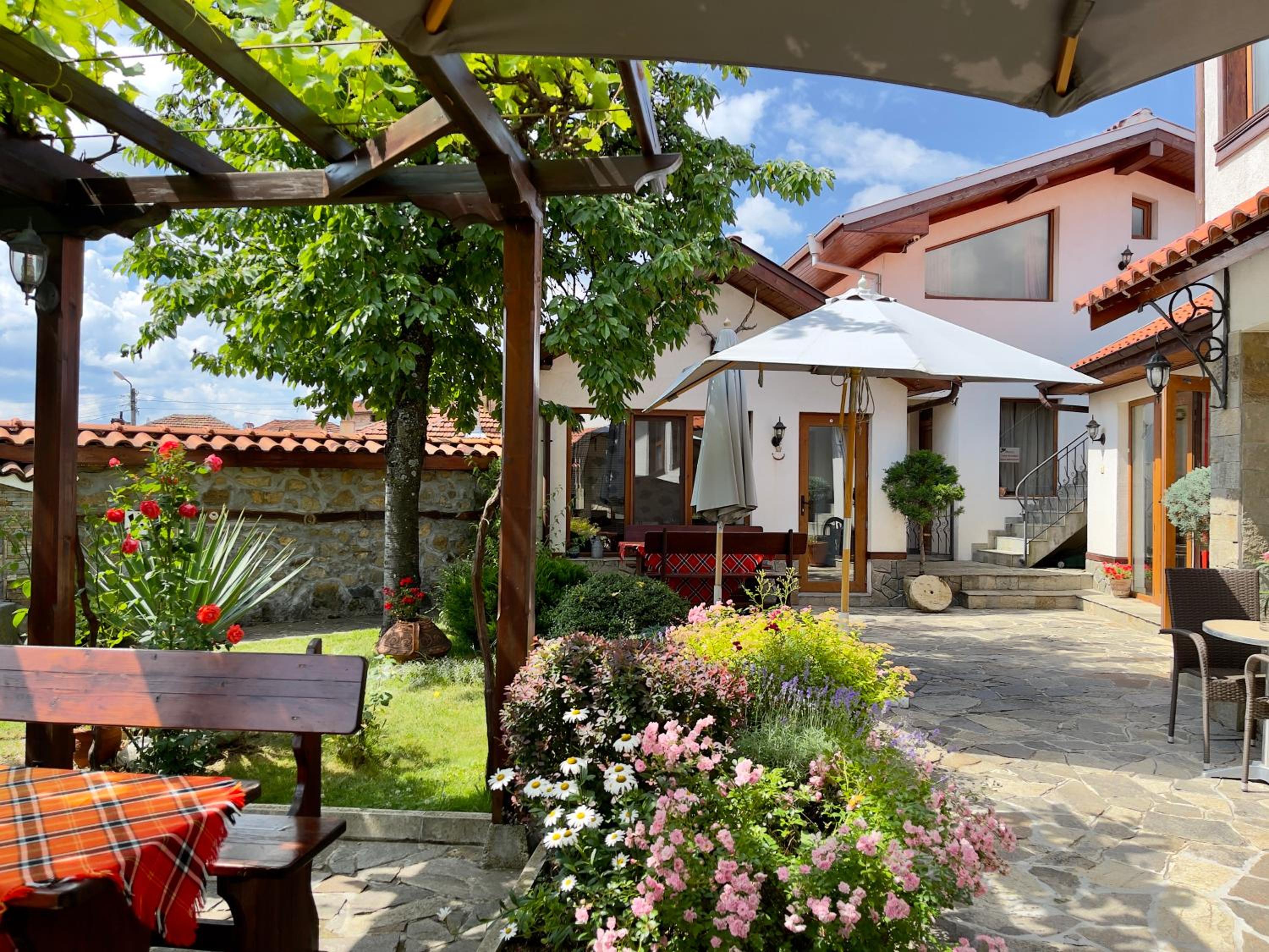 Iliikova House