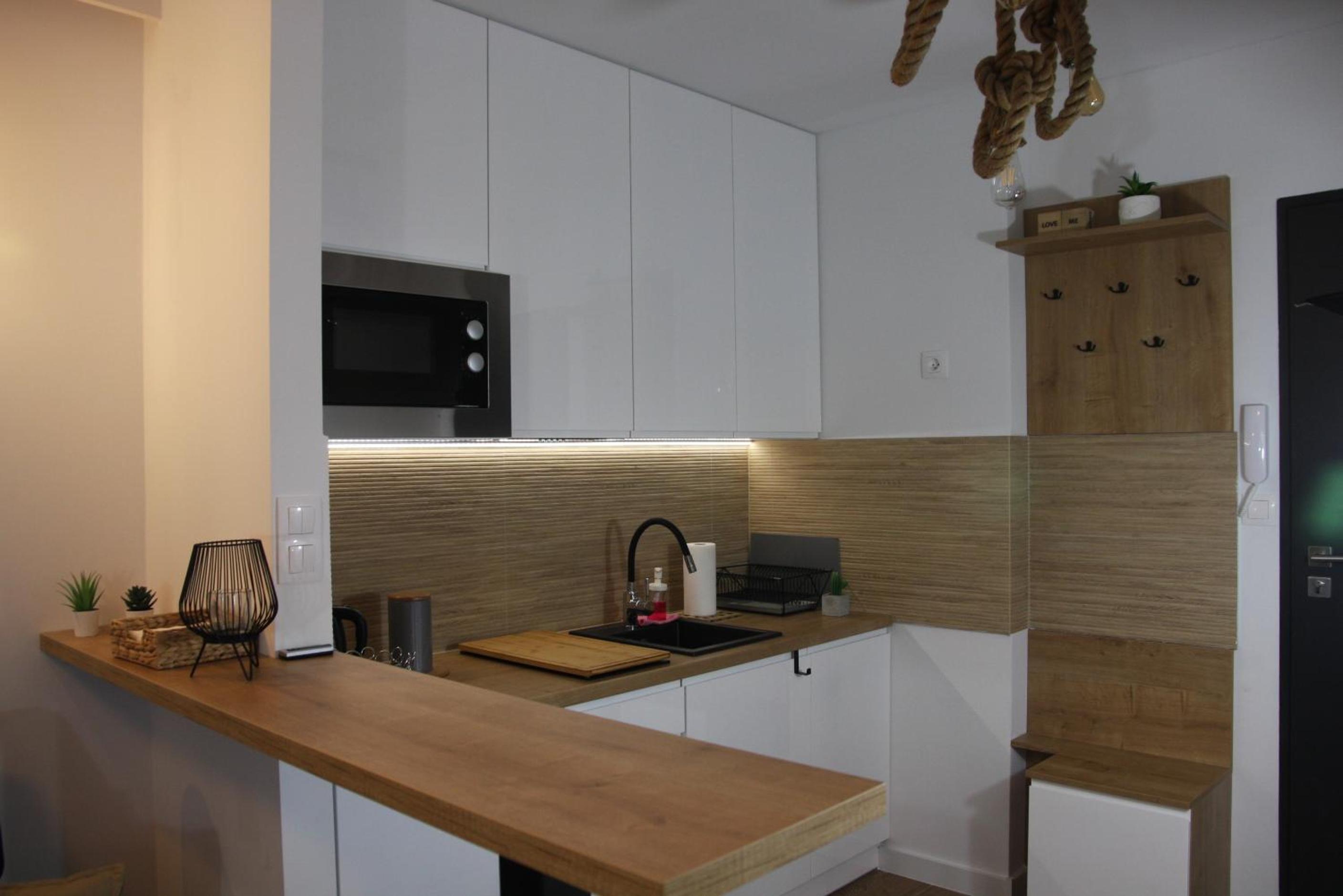 NAD LISIM JAREM view 2