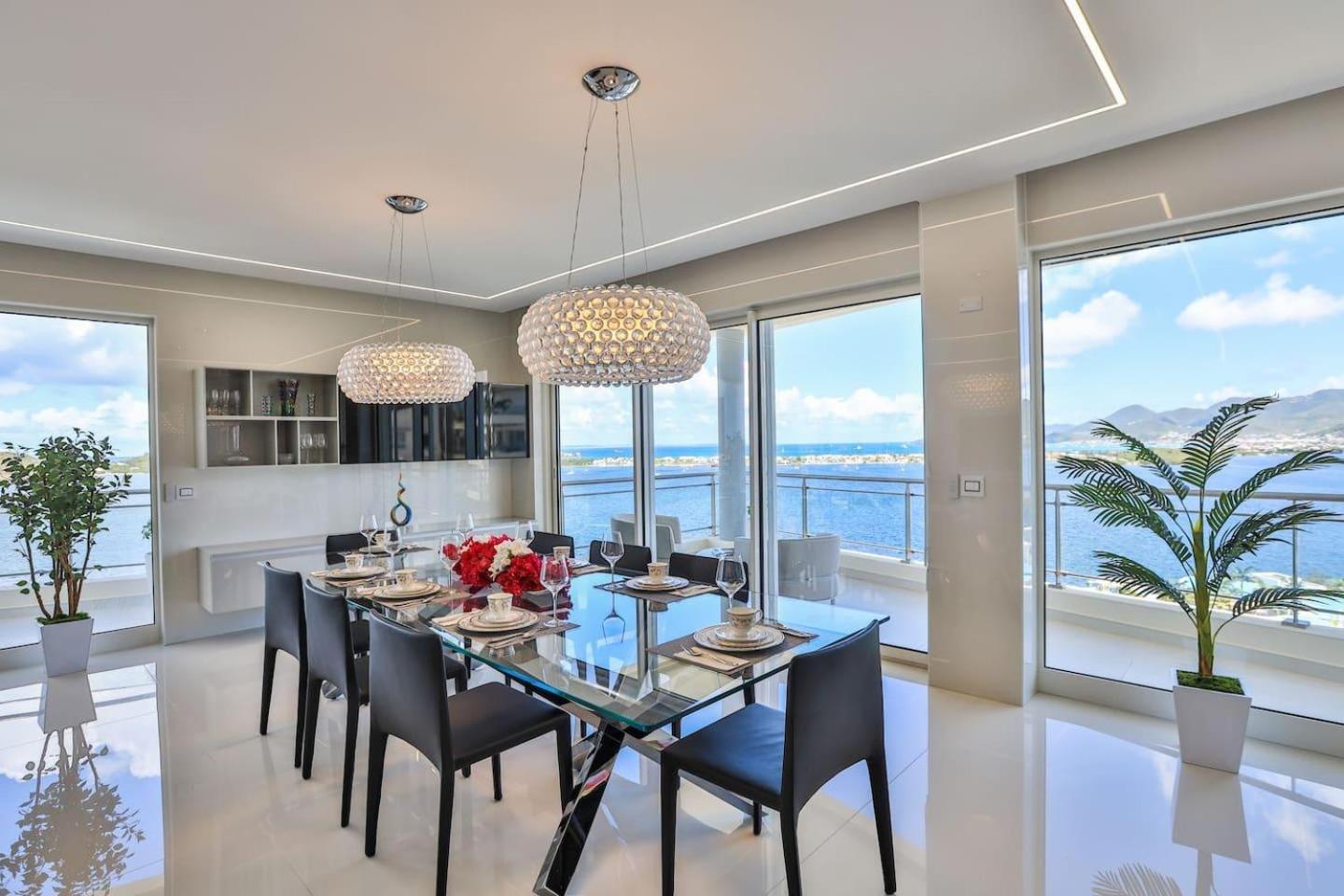 Serenity Penthouse - The Pinnacle of Luxury
