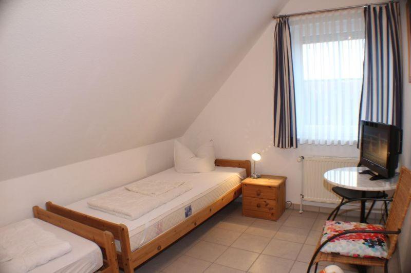 HP Touristik - Seepark Burhave 7