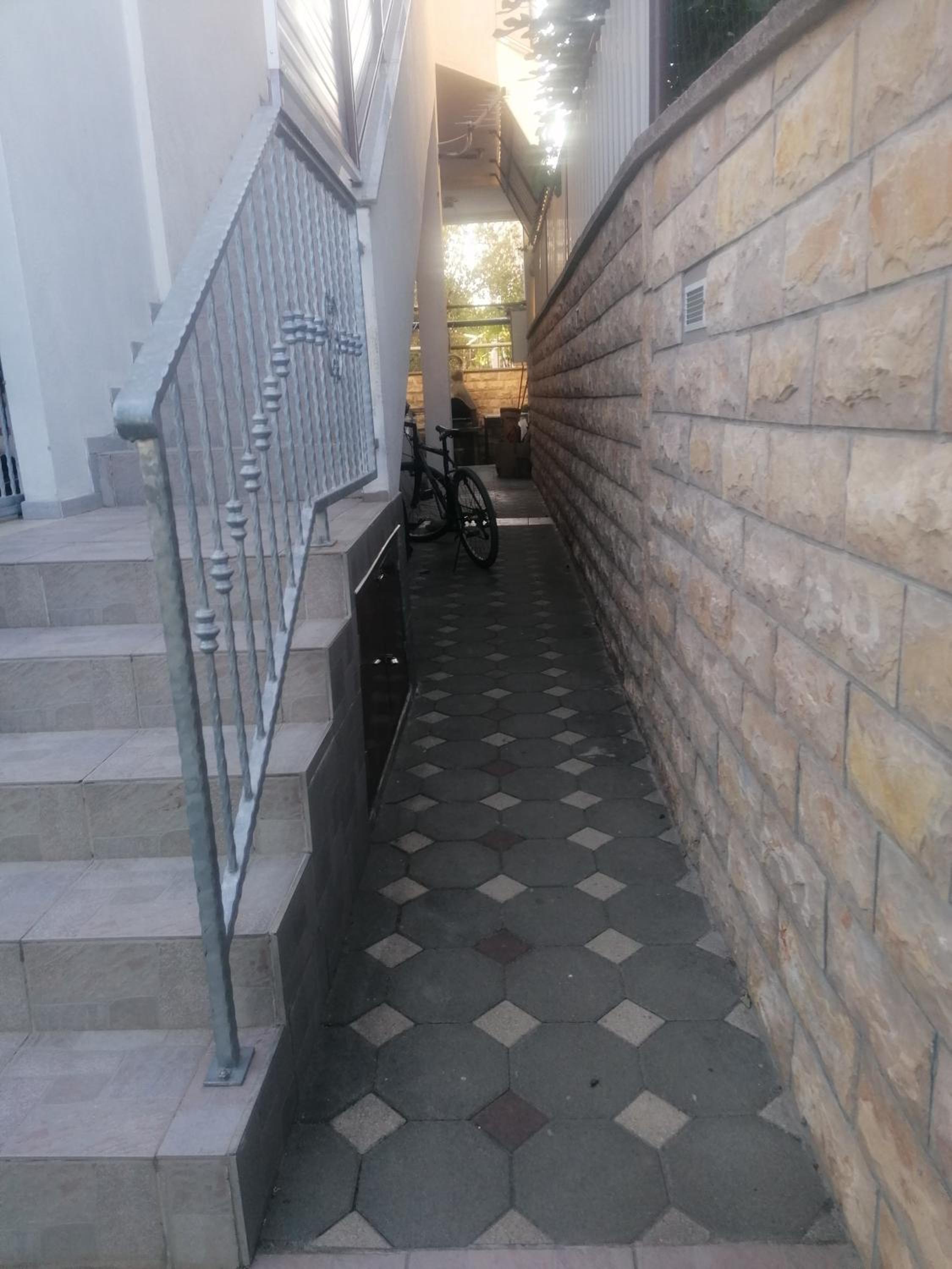 Photo 43