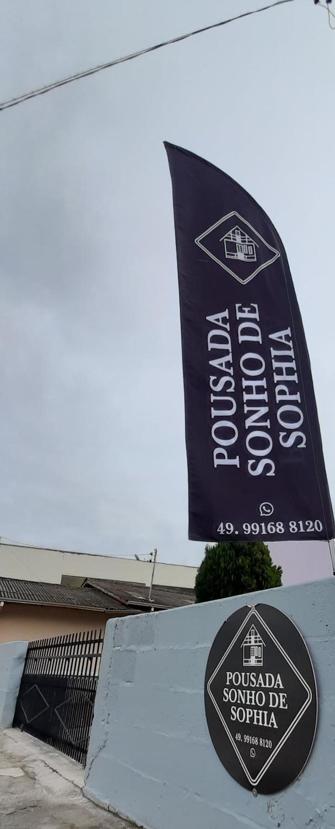 Pousada Sonho de Sophia em frente a Igreja Matriz