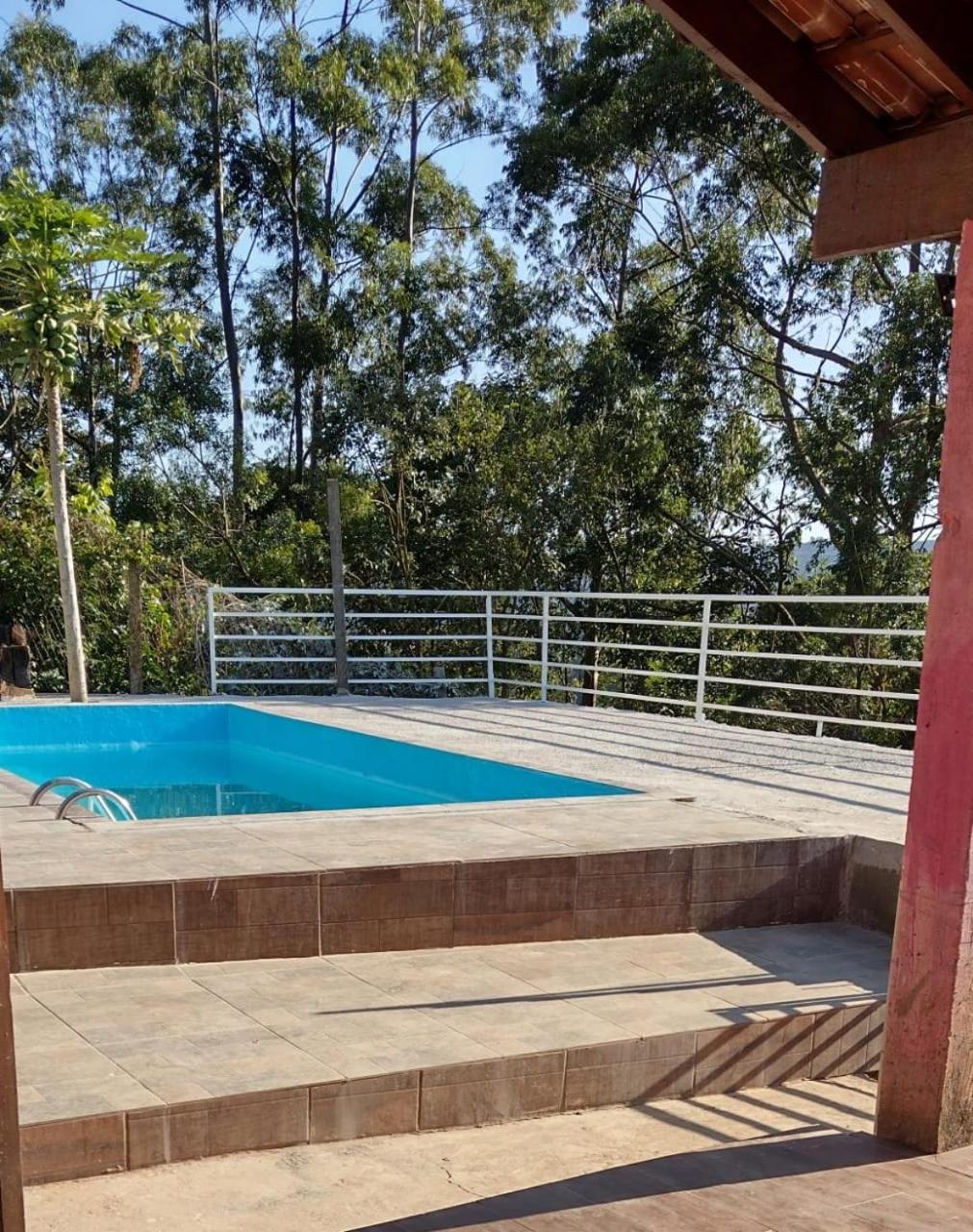 Casa em São Roque Com belissima vista.