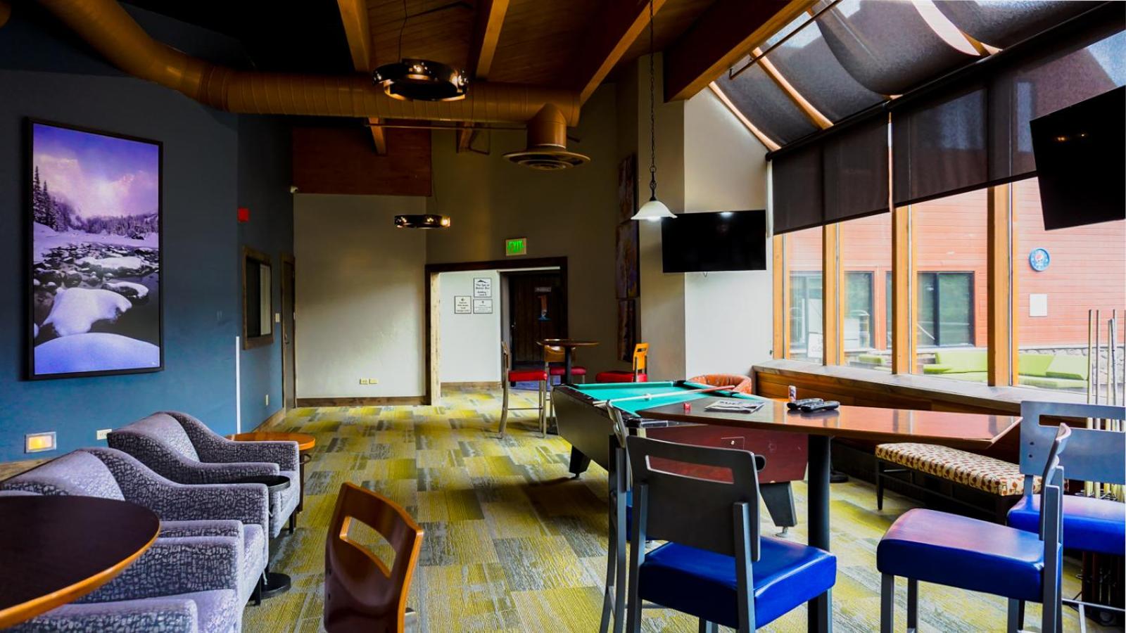 lounge