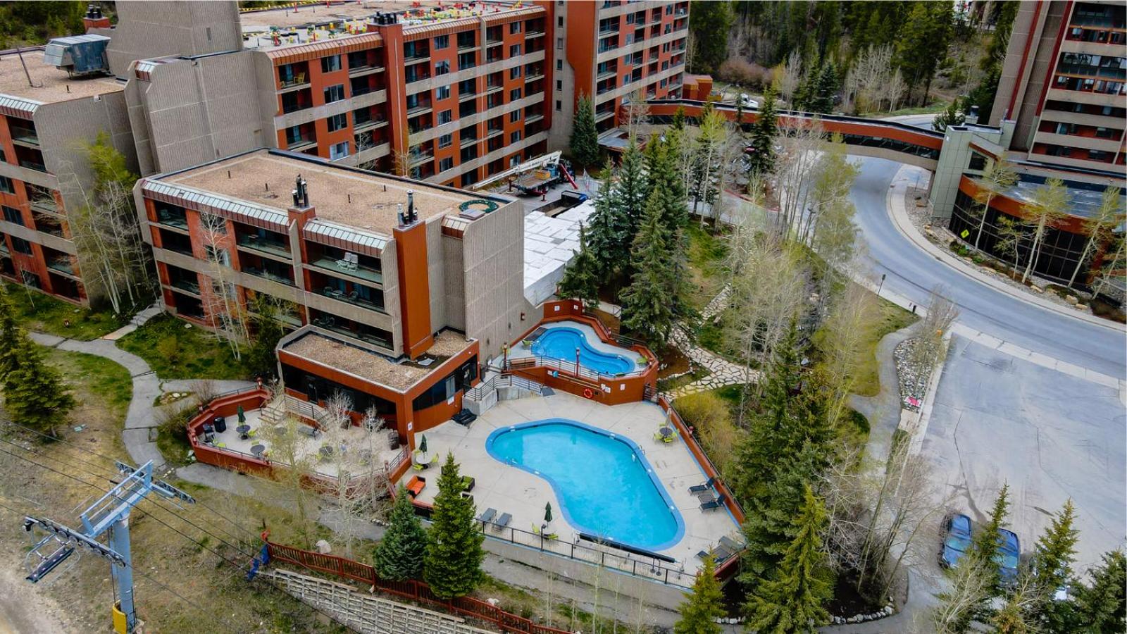 Peakside Paradise