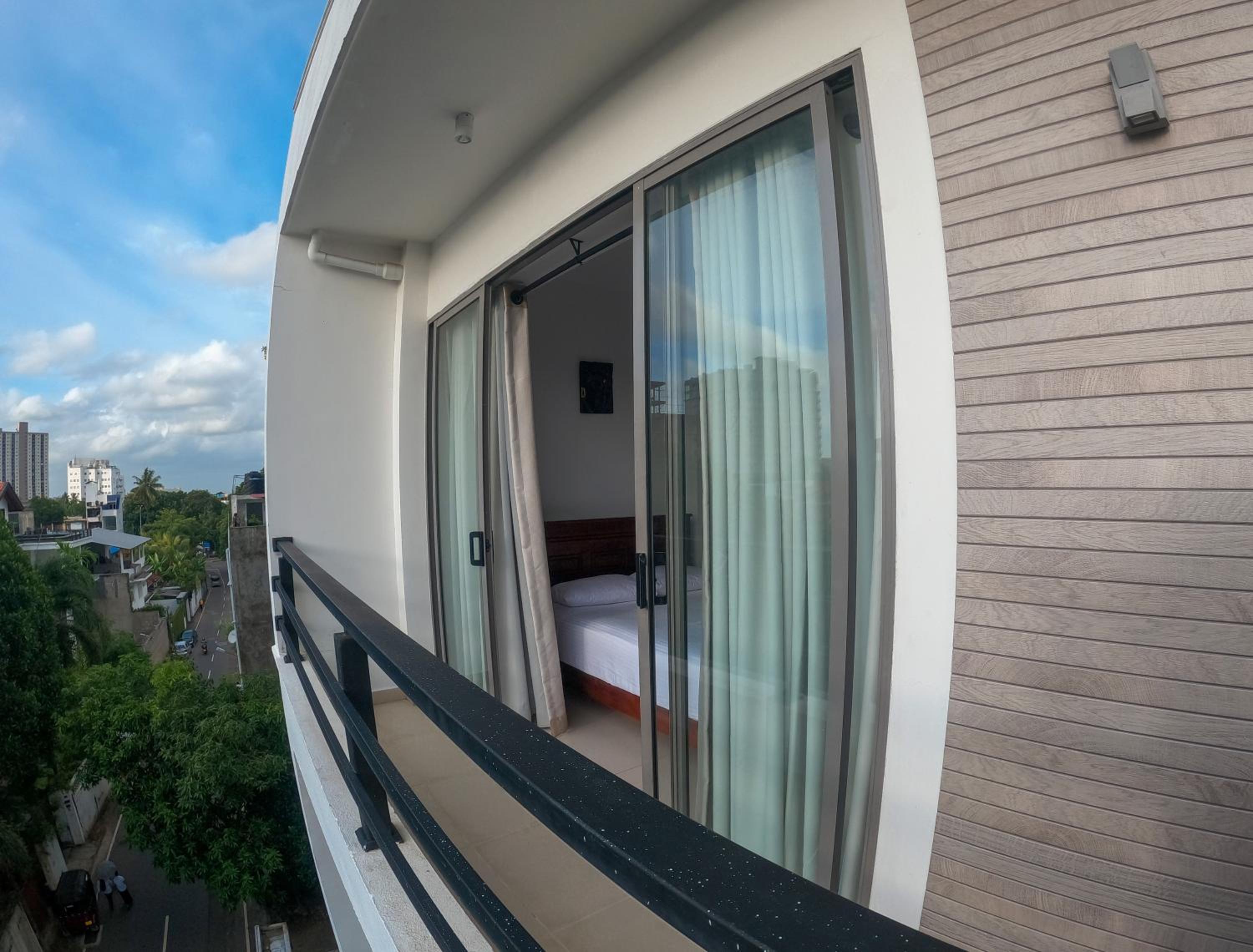 Bliss Apartments Colombo view 3