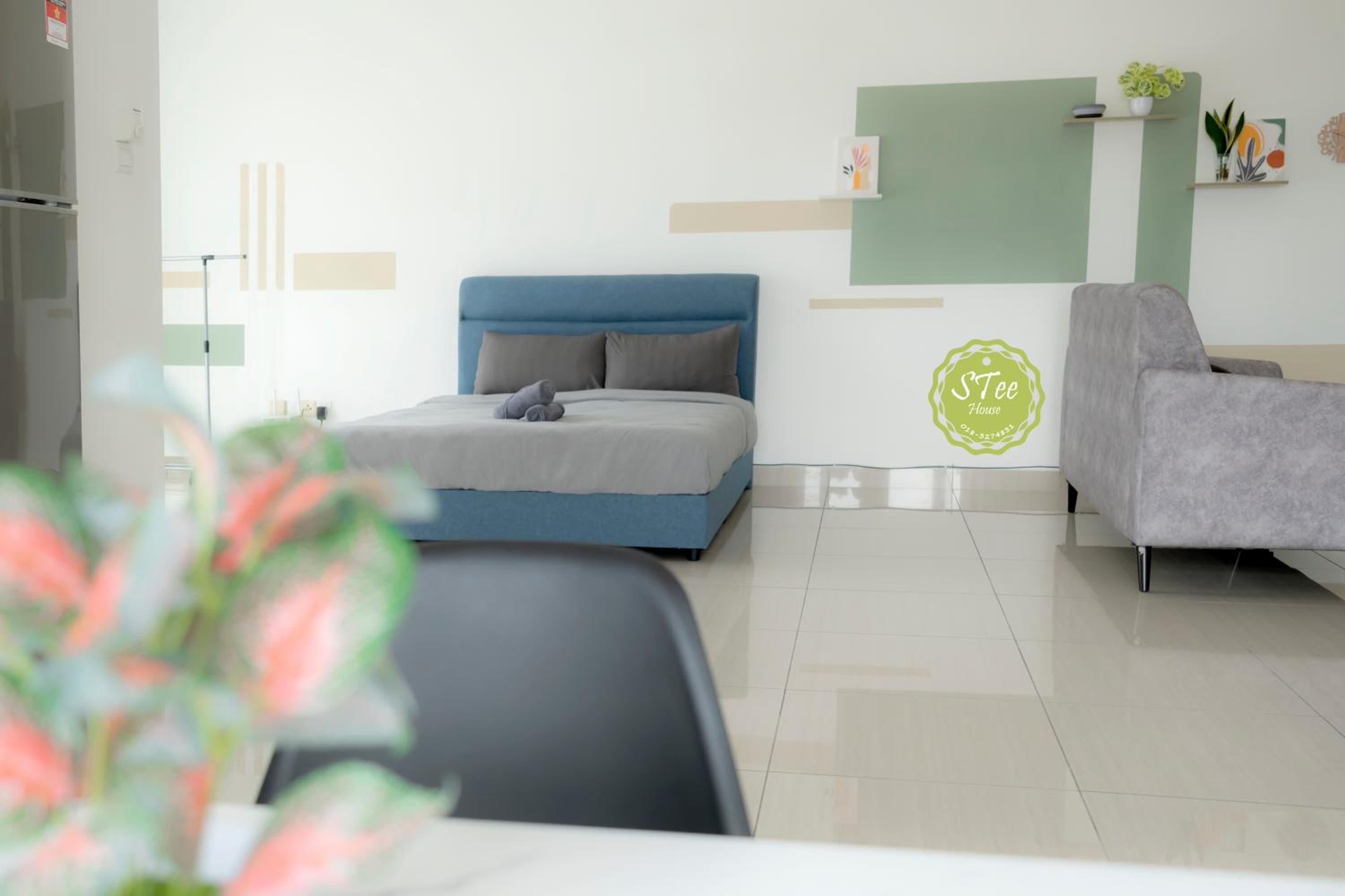 Tranquility-4pax -Mount Austin-Netflix-Ikea-Toppen-Jusco-JB