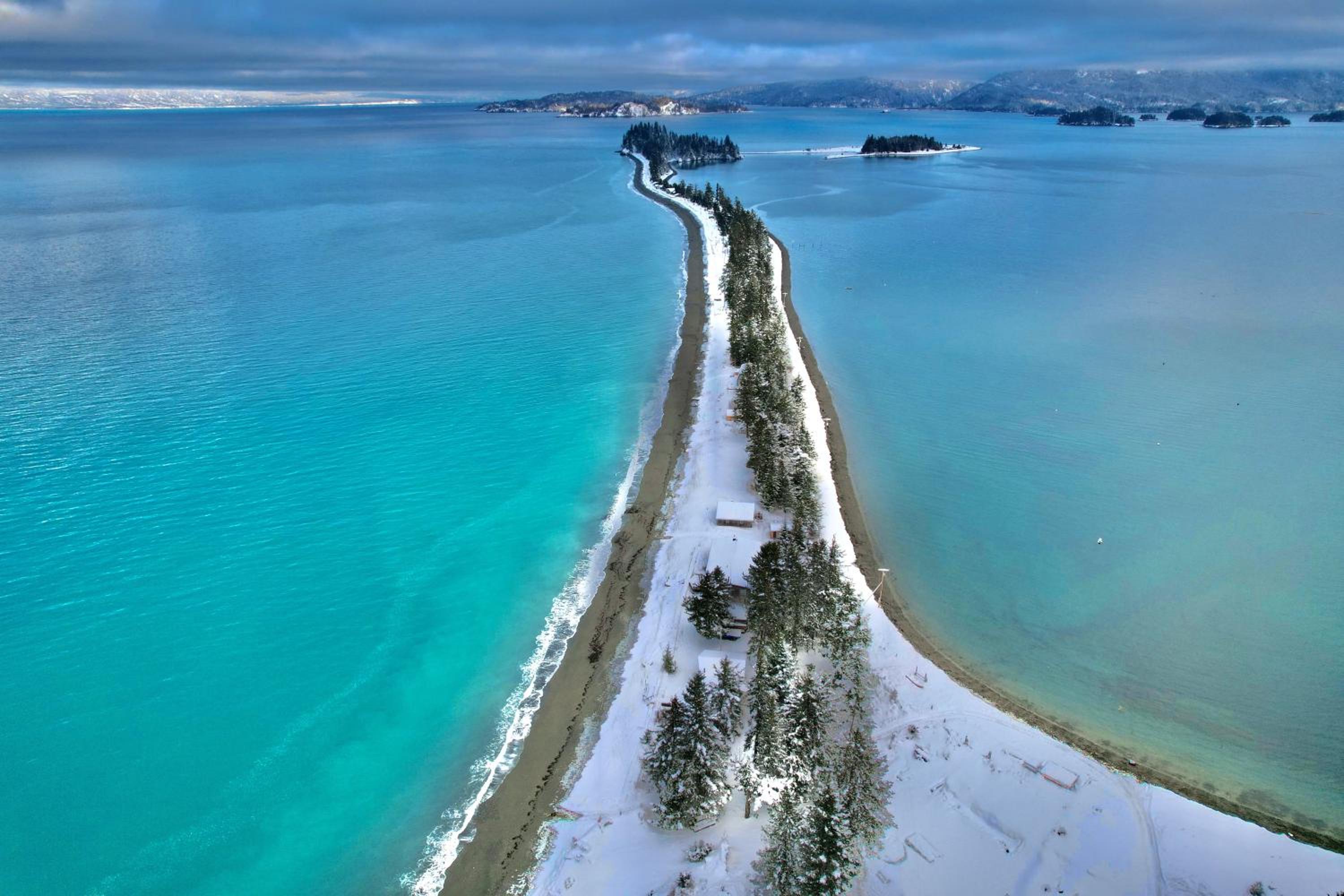 Homer Vacations - Between Beaches Alaska - Property Image 1