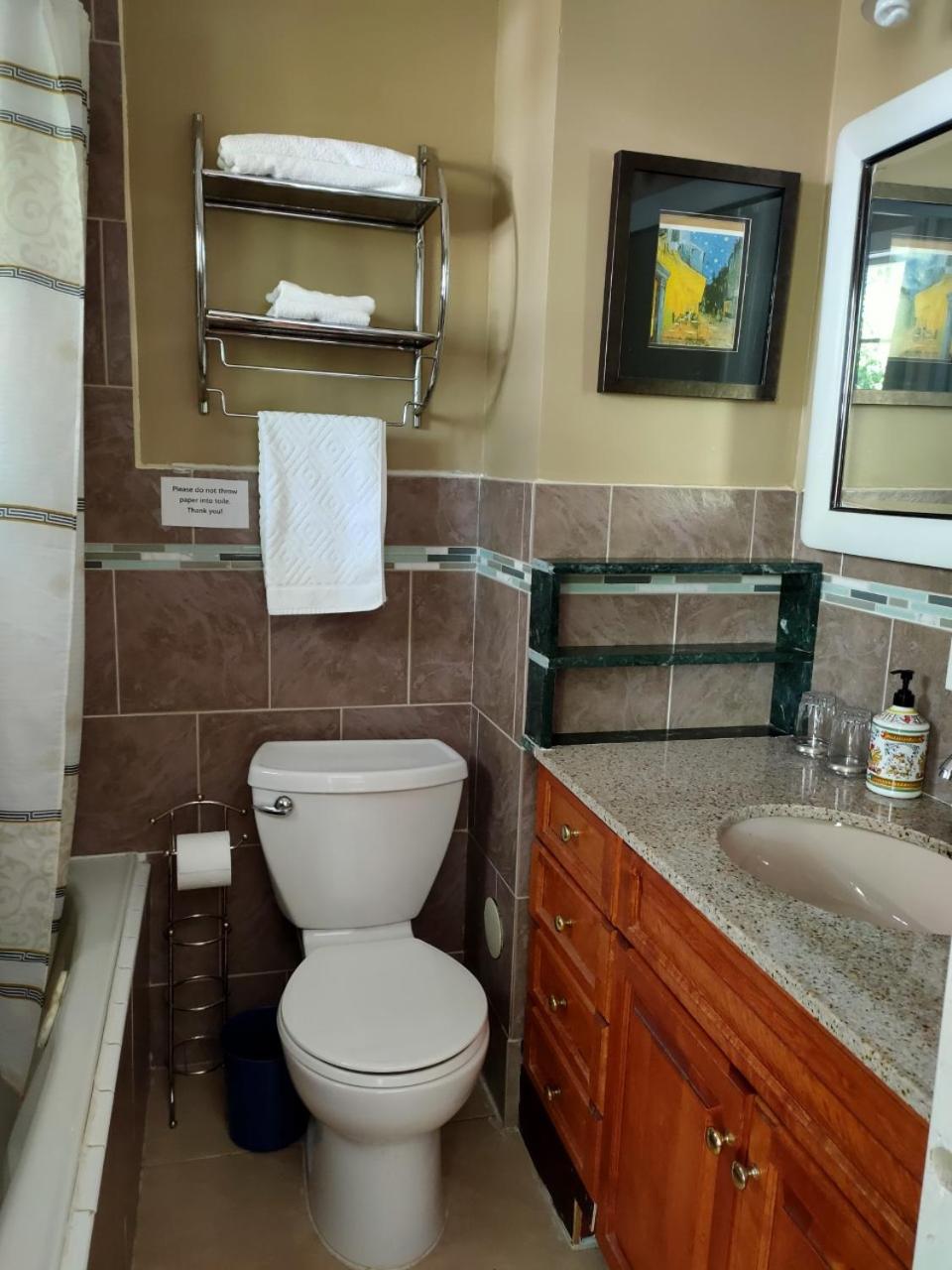 Semi Centre House