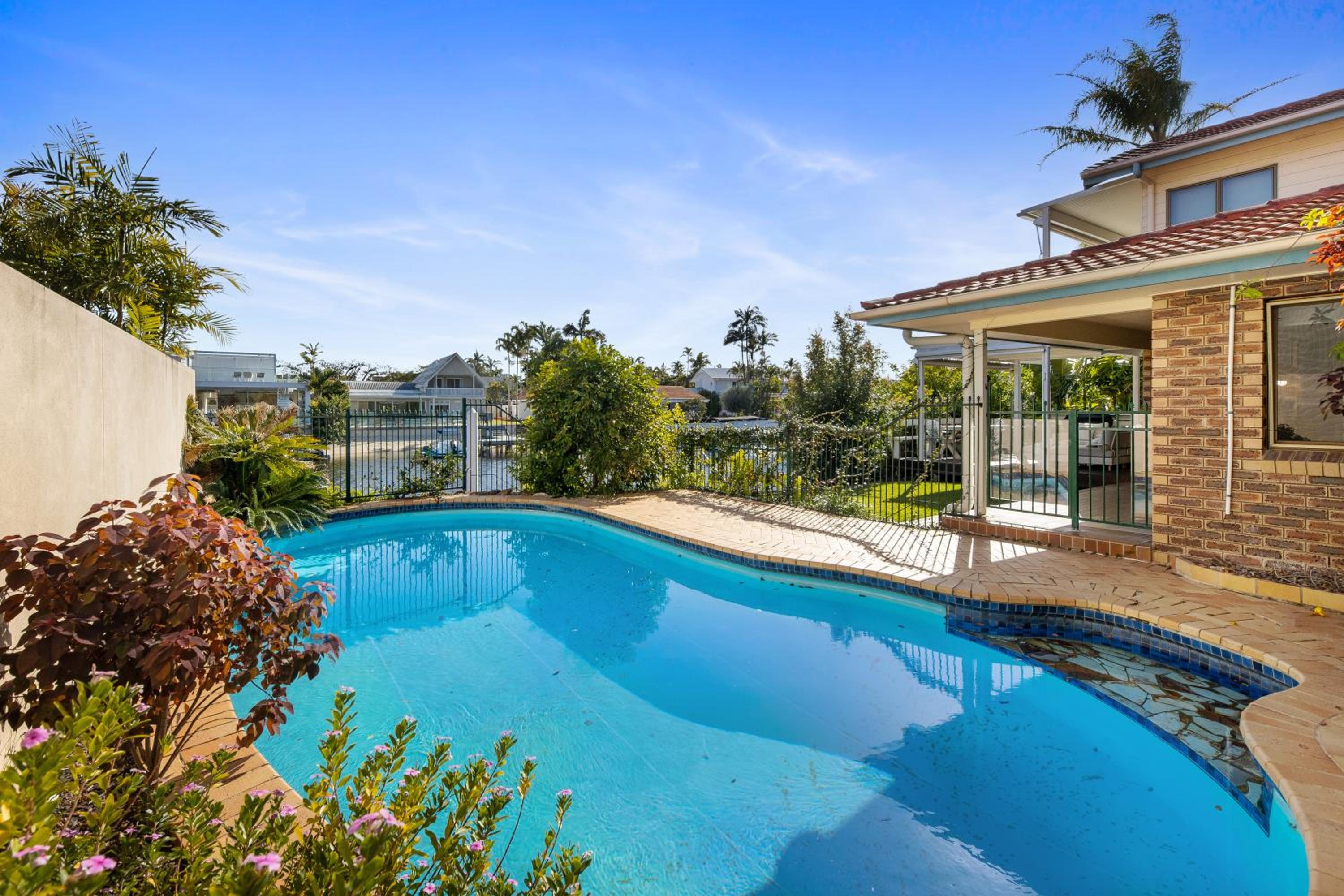 Noosa Riverfront Splendour, Ideal for Families