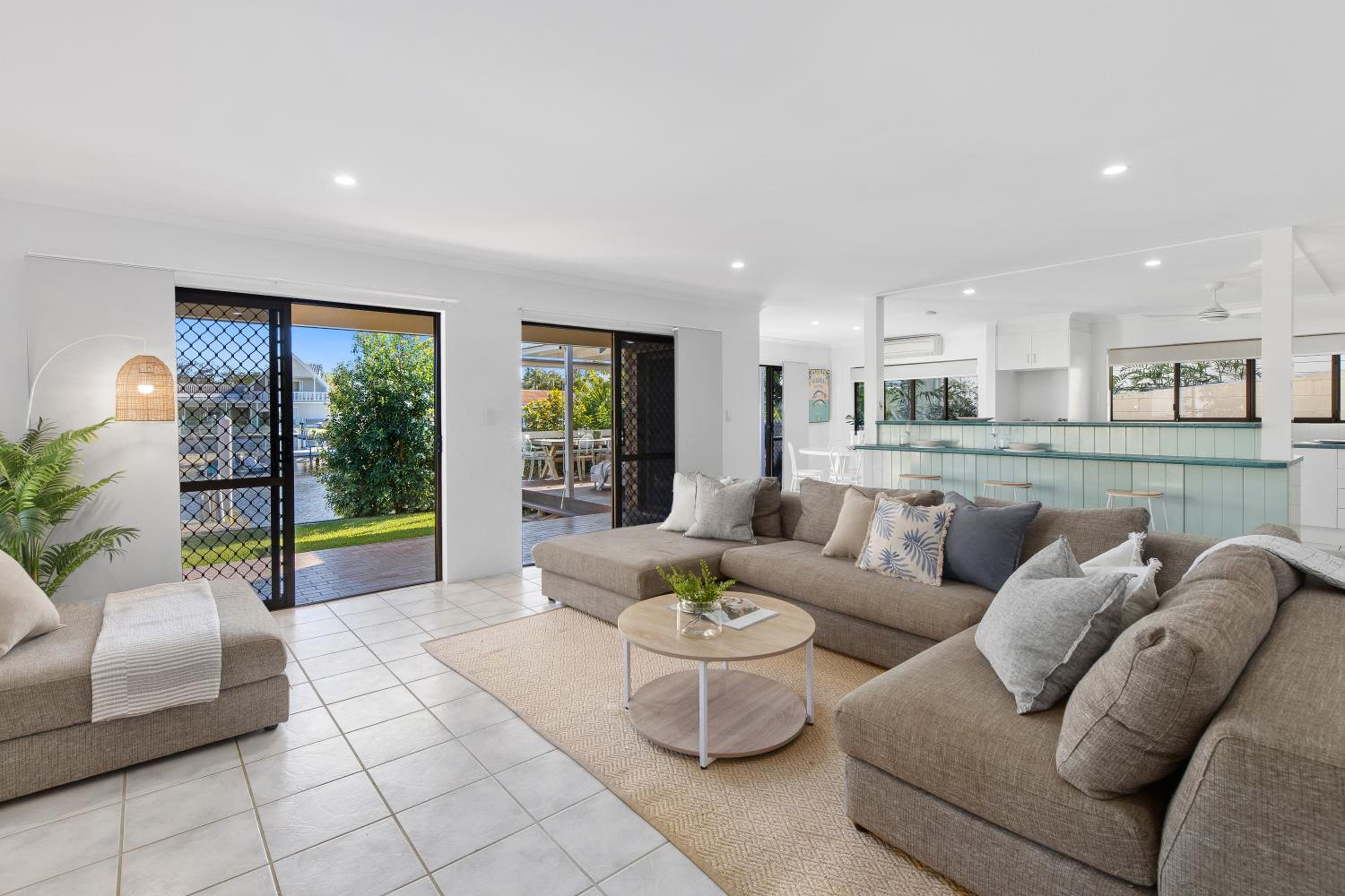 Noosa Riverfront Splendour, Ideal for Families