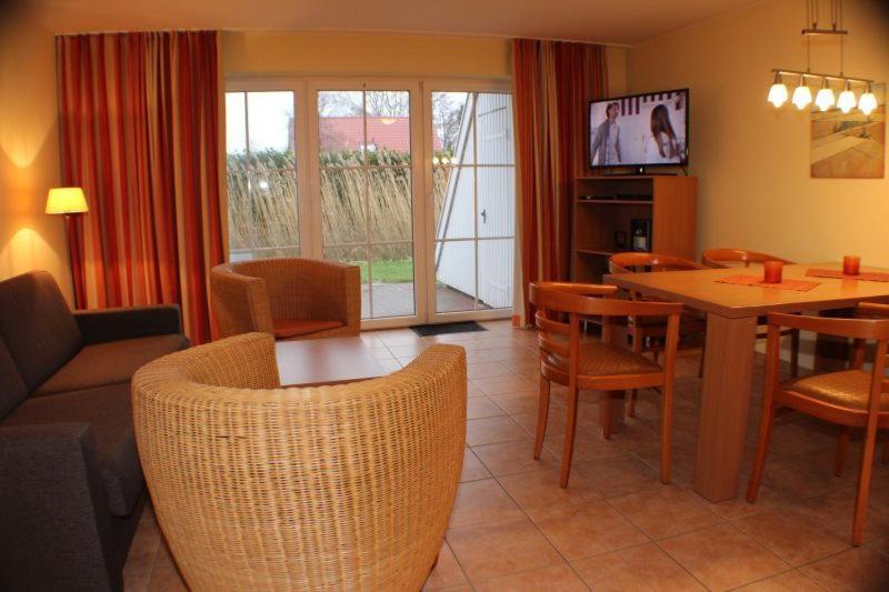 HP Touristik - Seepark Burhave 1