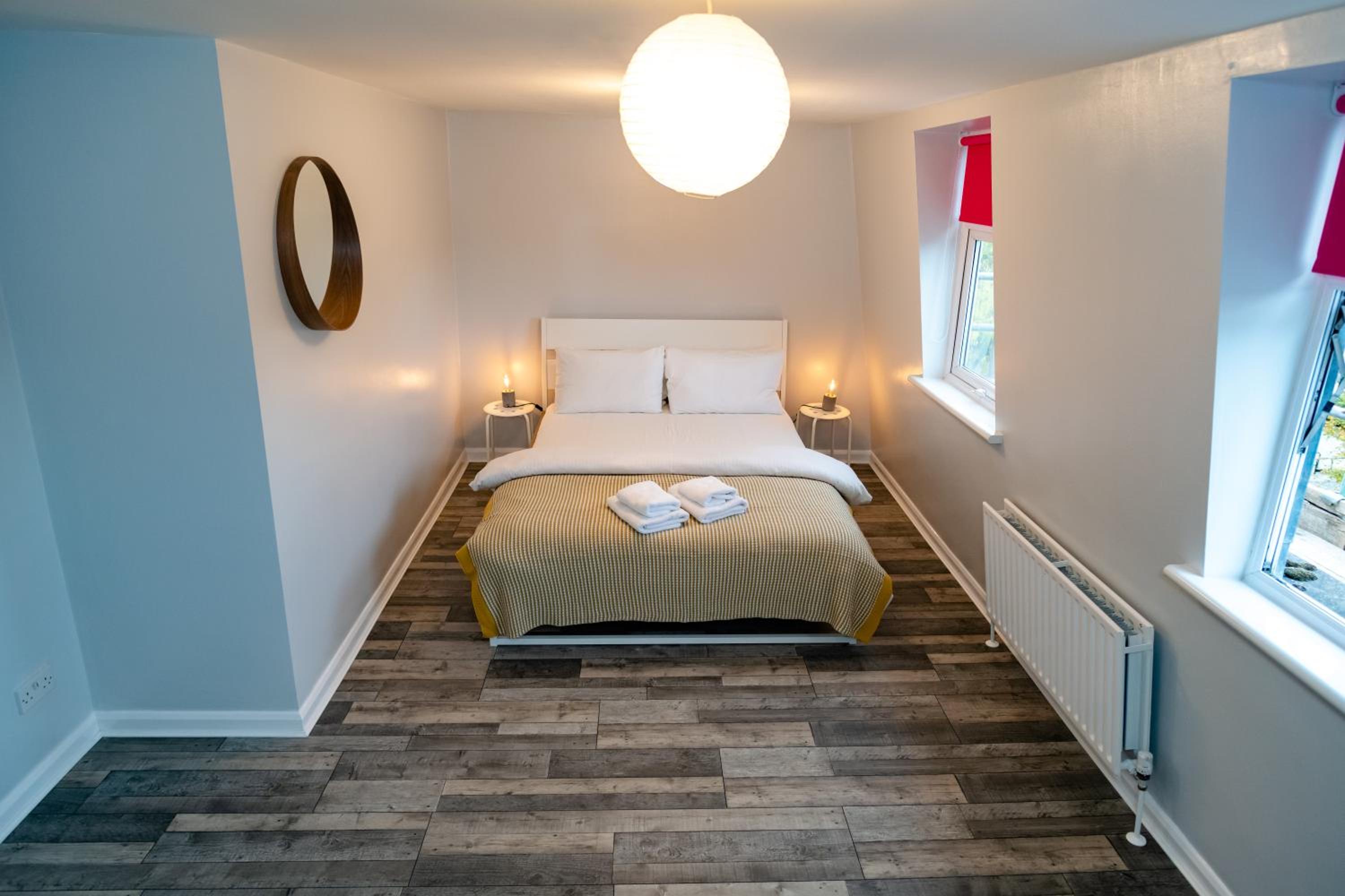 Two Bedroom Duplex in Angel HIgh Street