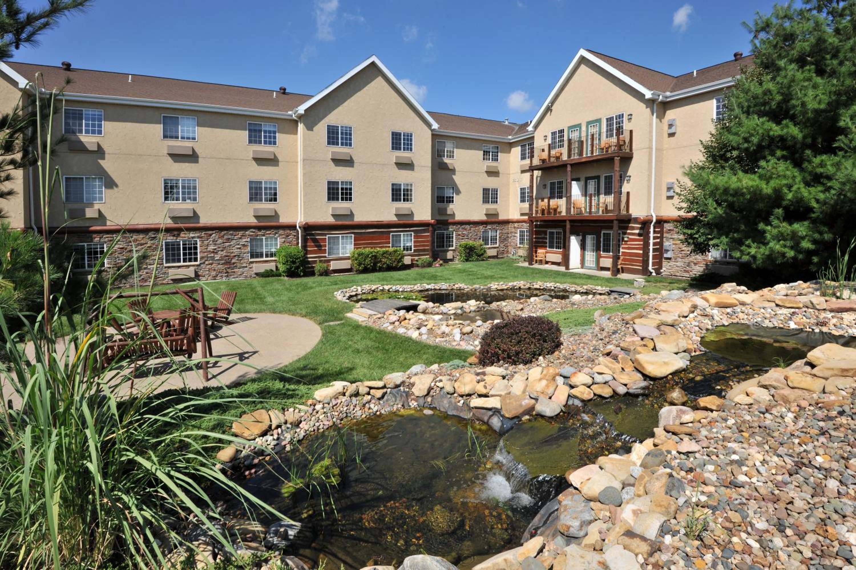St Joseph Vacations - Stoney Creek Hotel St. Joseph - Property Image 2