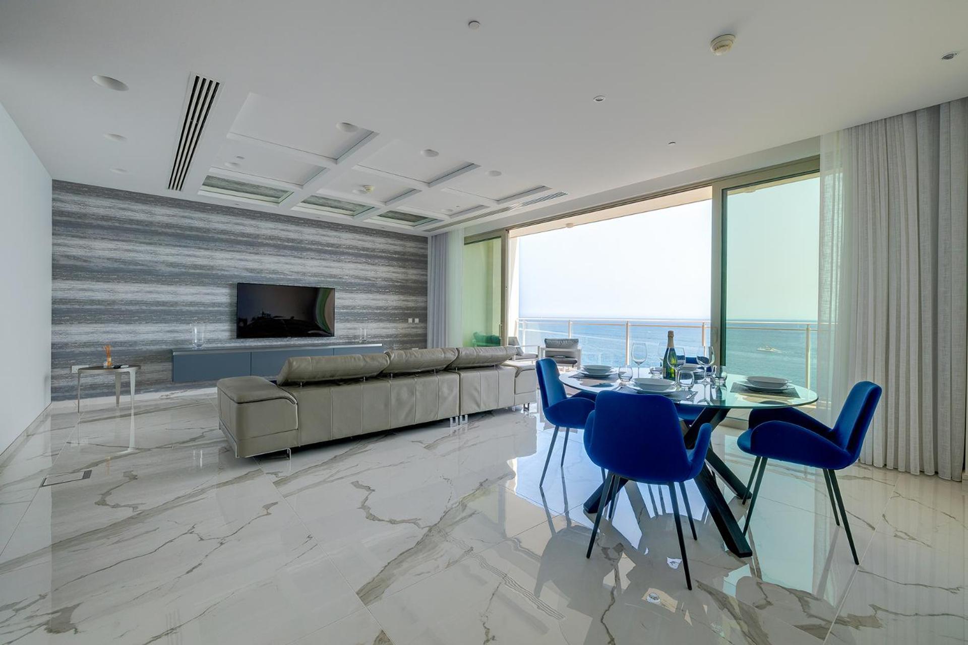 Super Luxury Apartment in Tigne Point, Amazing Sea Views view 2