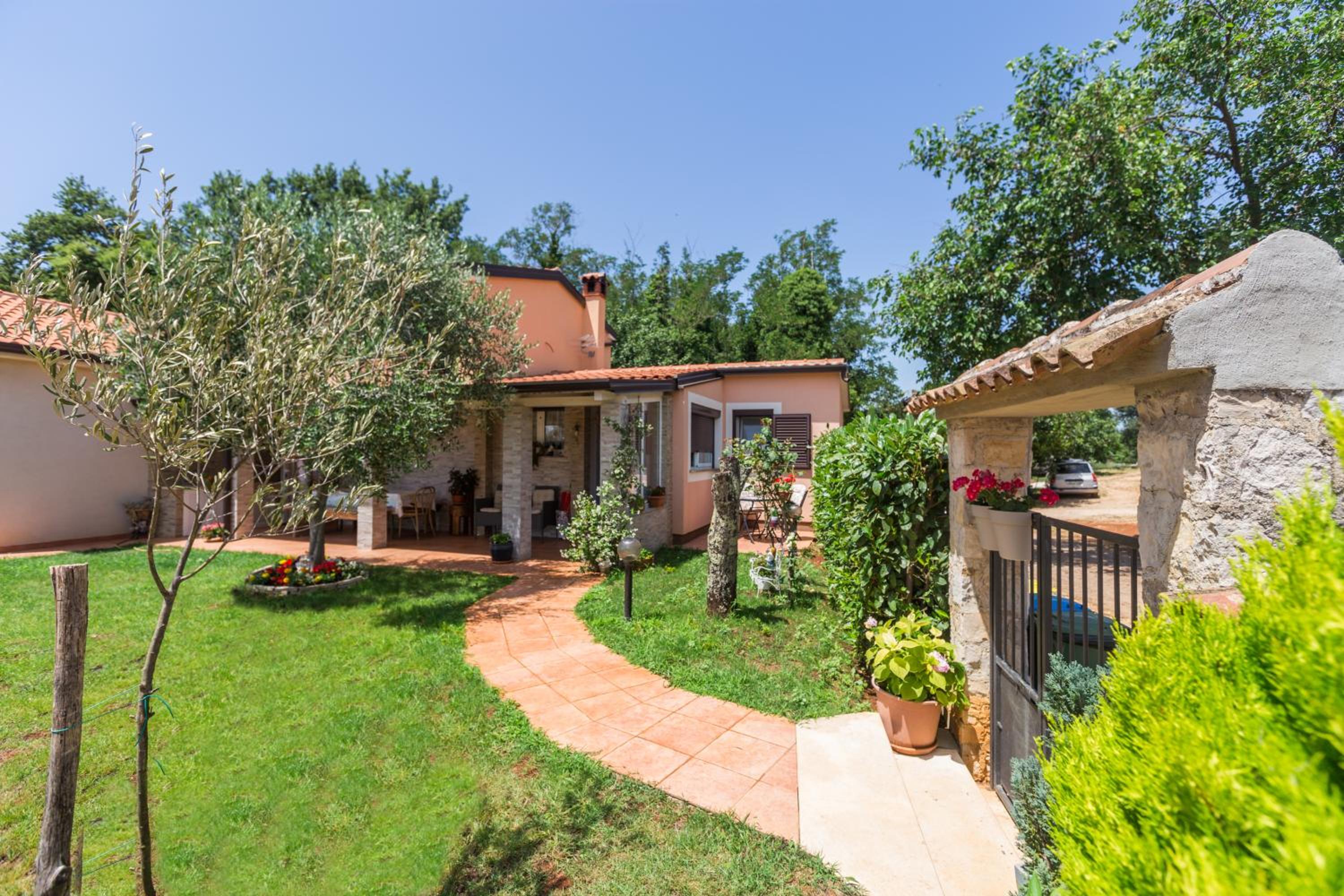 Holiday Home Giovanna view 4