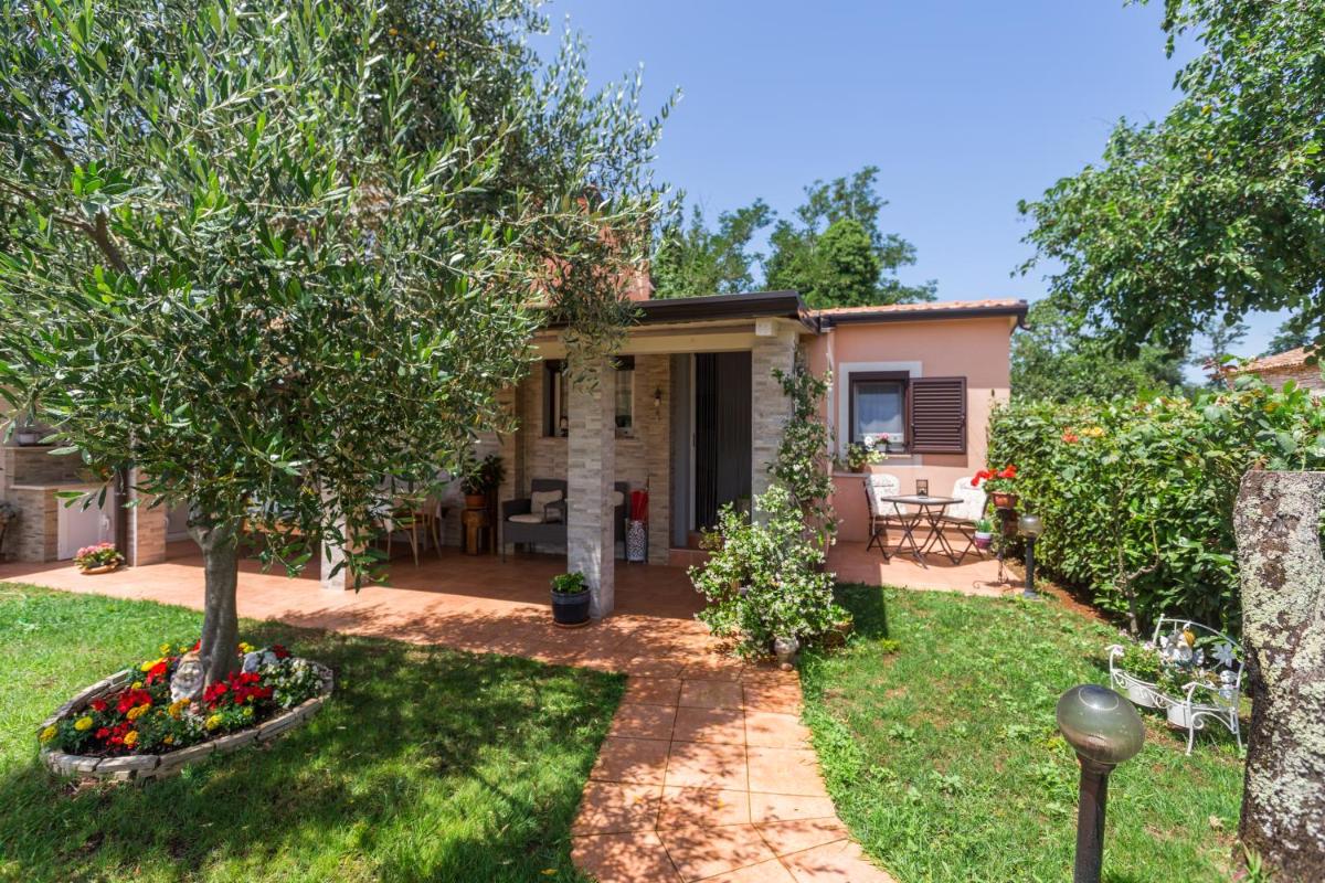 Holiday Home Giovanna view 5