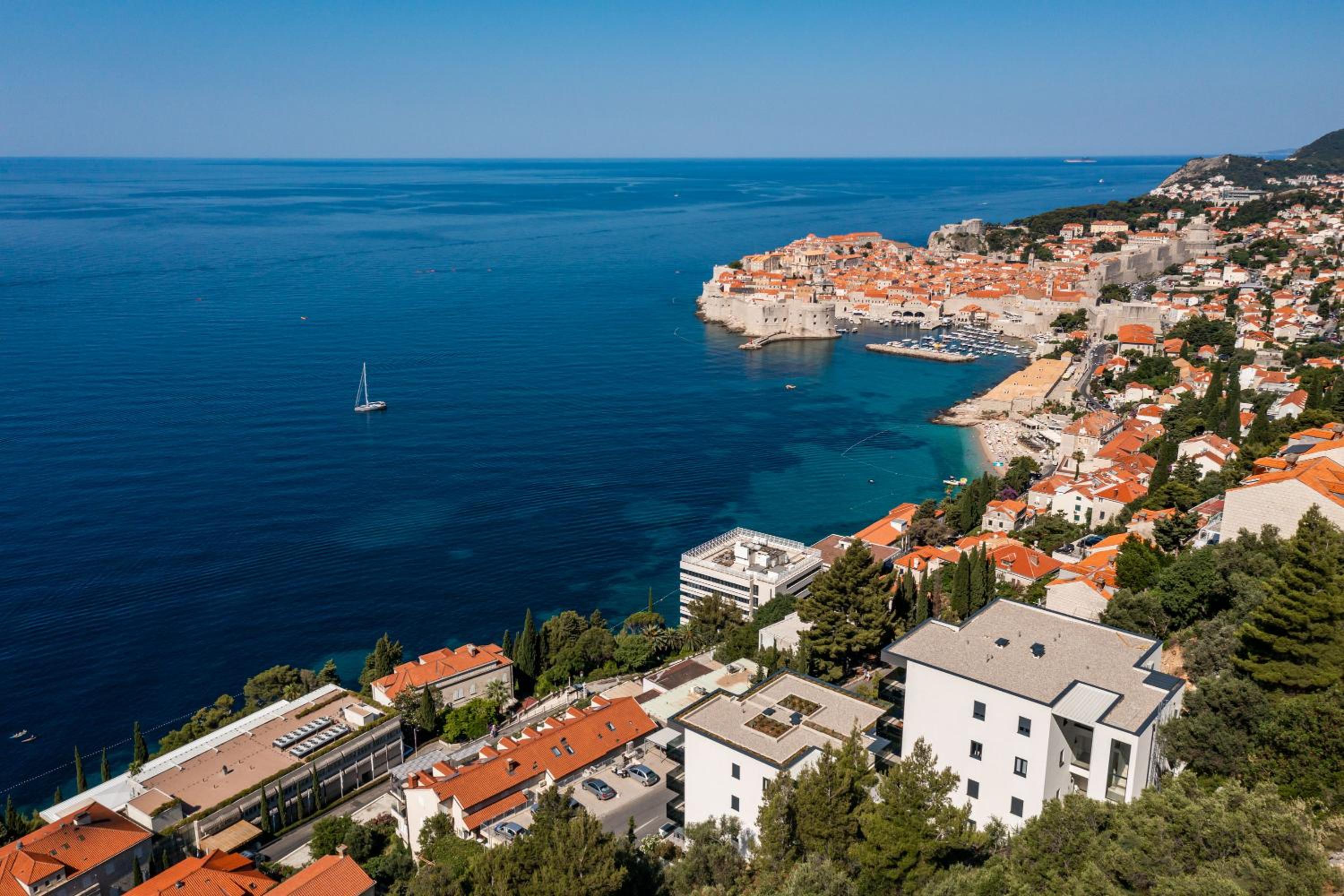 Luxury 2 BD Apartment Ika Marie - Dubrovnik Old Town with Jacuzzi and Parking