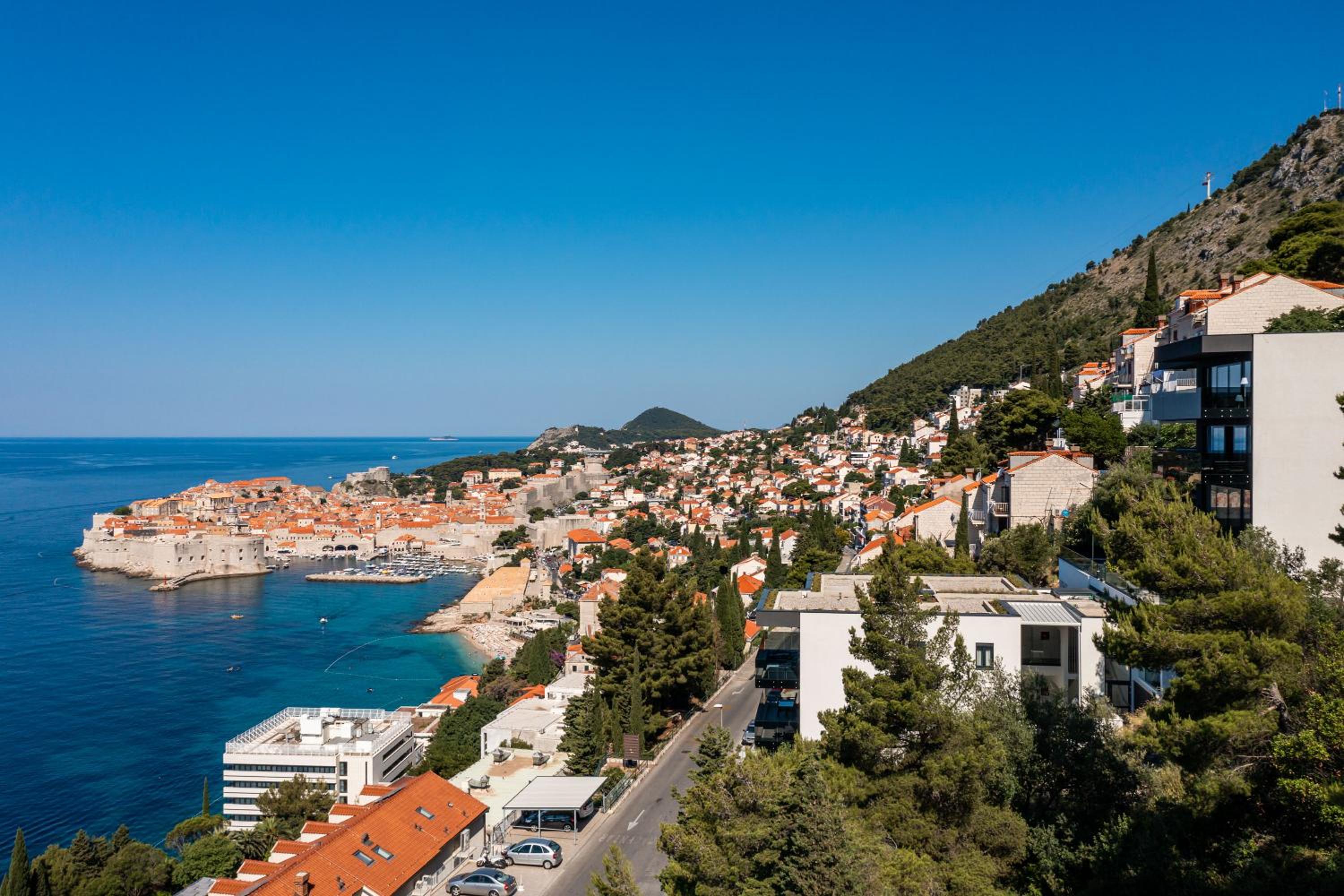 Luxury 2 BD Apartment Ika Marie - Dubrovnik Old Town with Jacuzzi and Parking