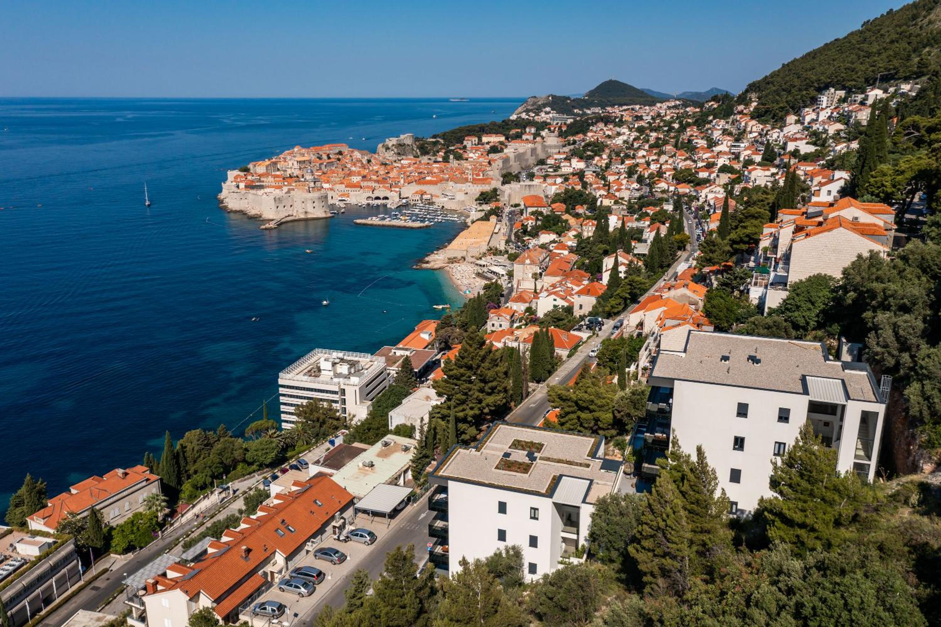 Luxury 2 BD Apartment Ika Marie - Dubrovnik Old Town with Jacuzzi and Parking