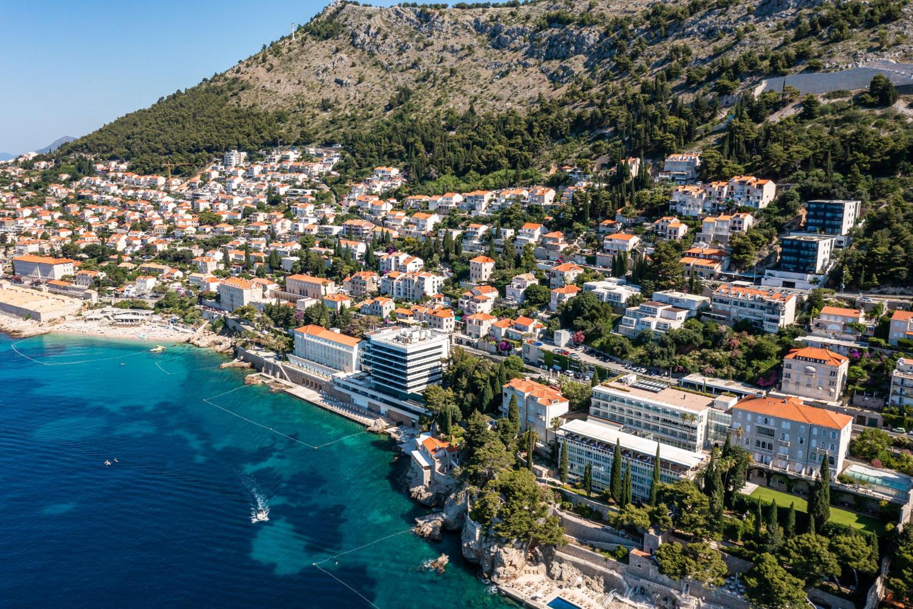Luxury 2 BD Apartment Ika Marie - Dubrovnik Old Town with Jacuzzi and Parking