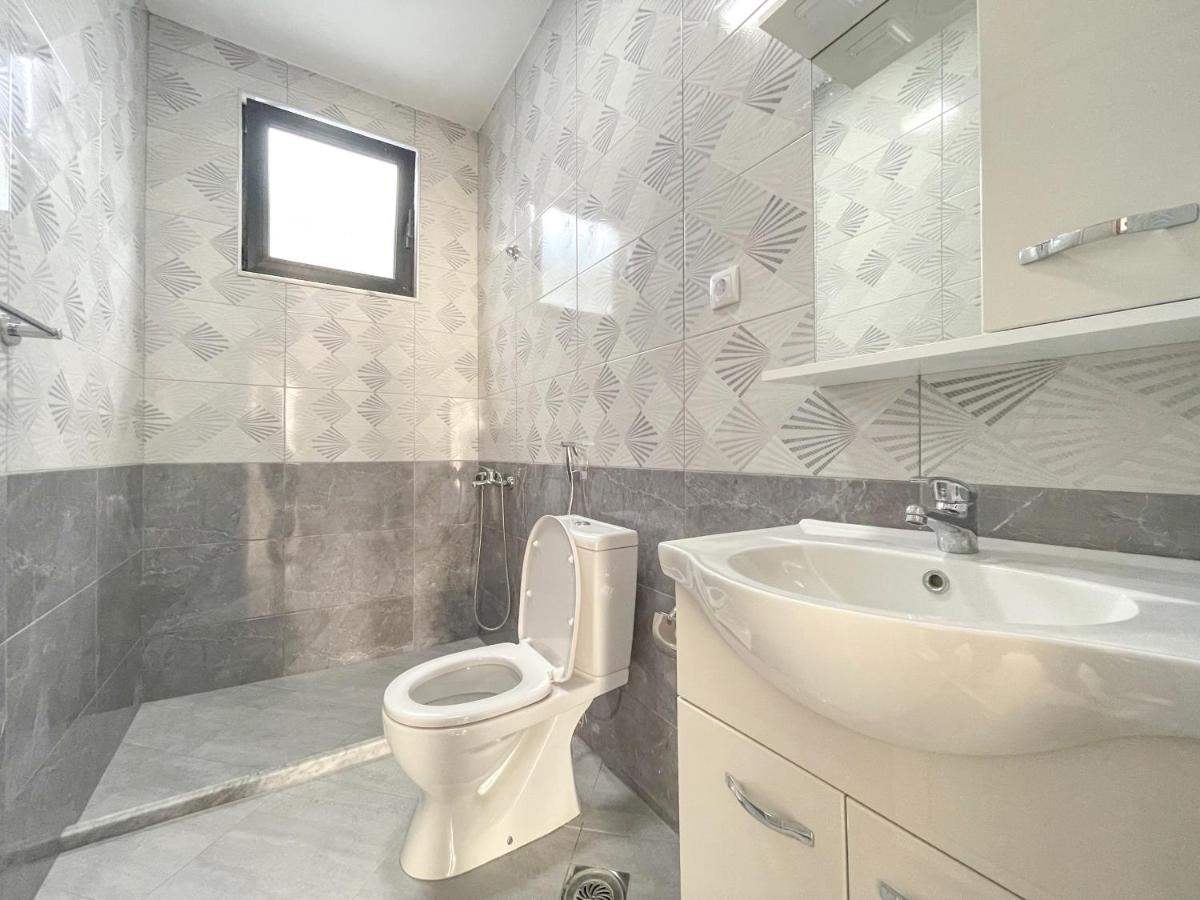 Rion Apartments photo 4