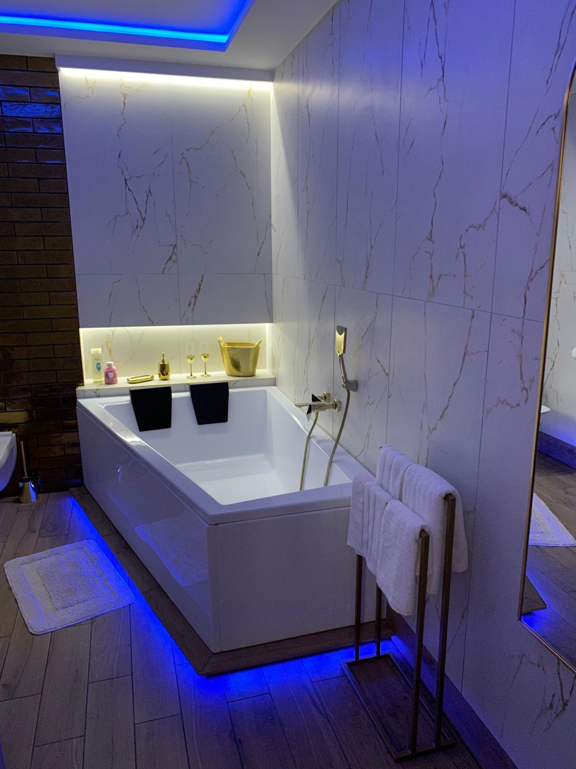 Apartament "Love" Centrum z dużą wanną dla Dwojga view 4