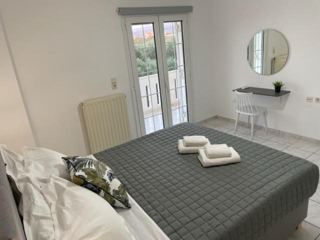 Manolis Apartments