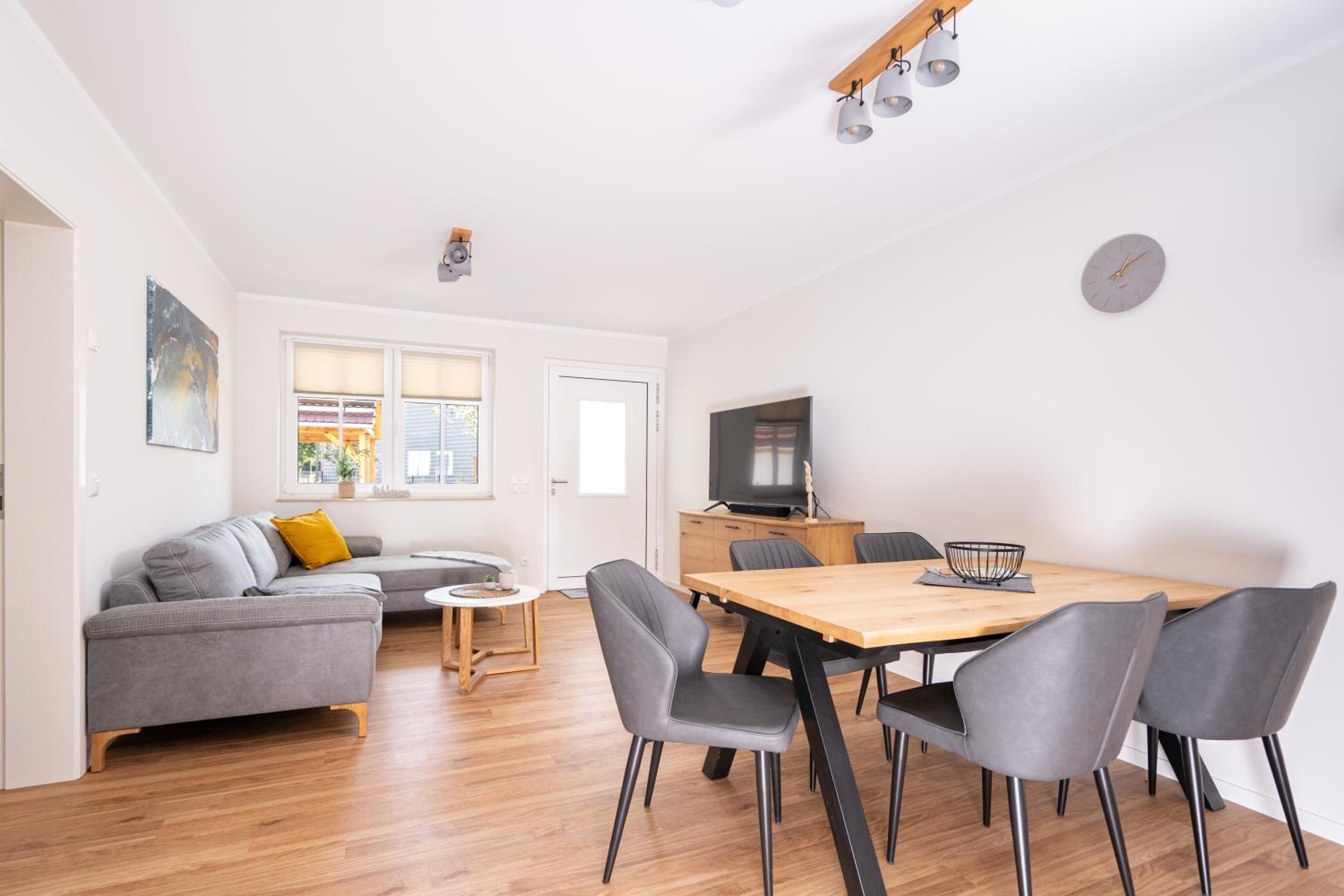 Burghof Apartments Hoyerswerda - Property Image 1