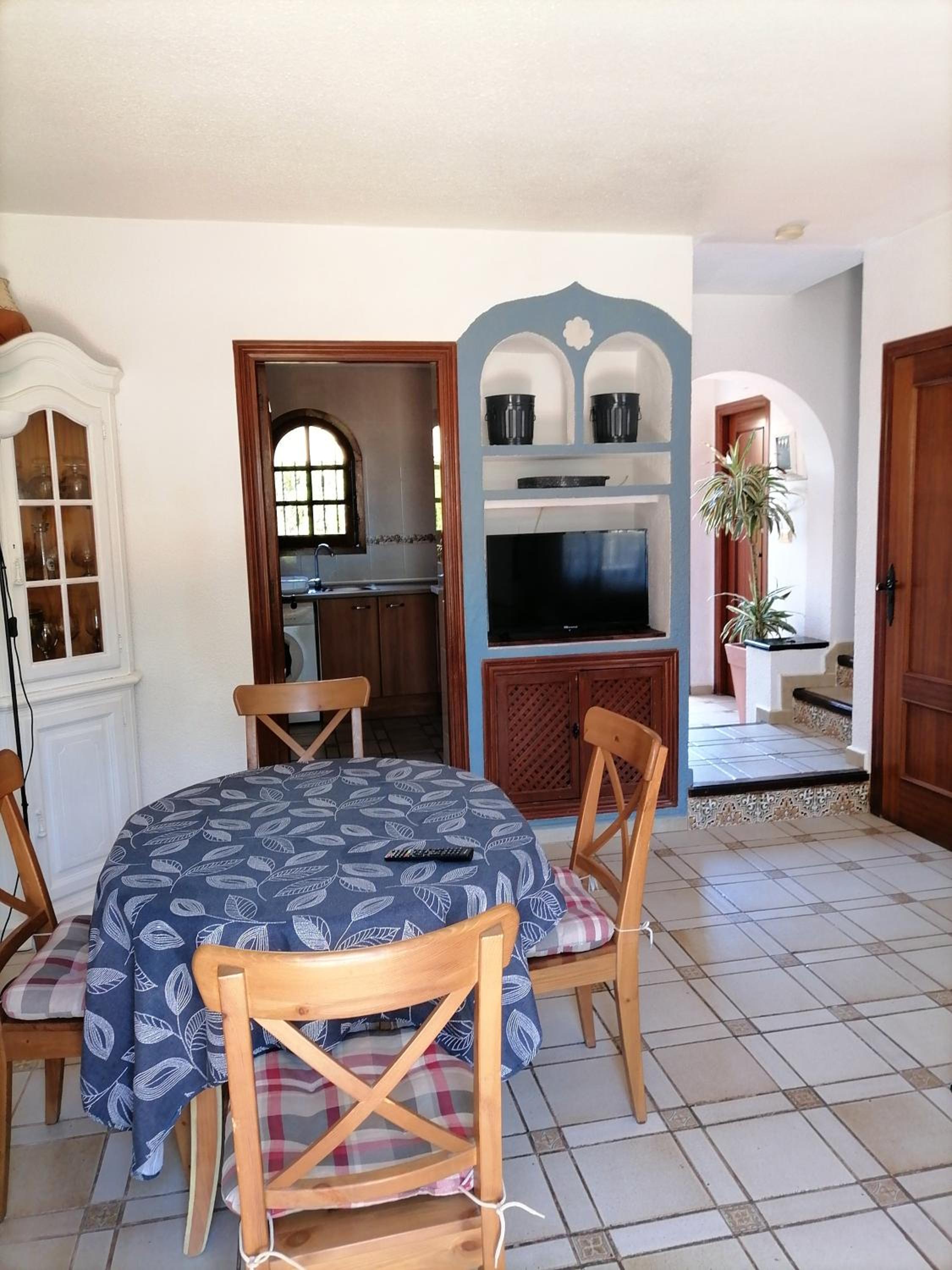 Welcoming House in Torrevieja with Shared Pool