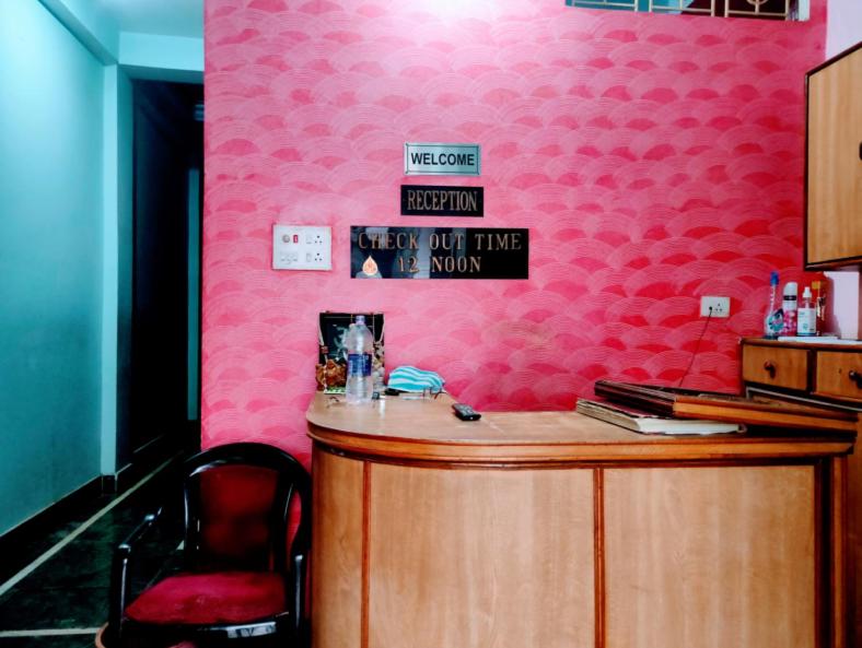 Priti Guest House By WB Inn view 2