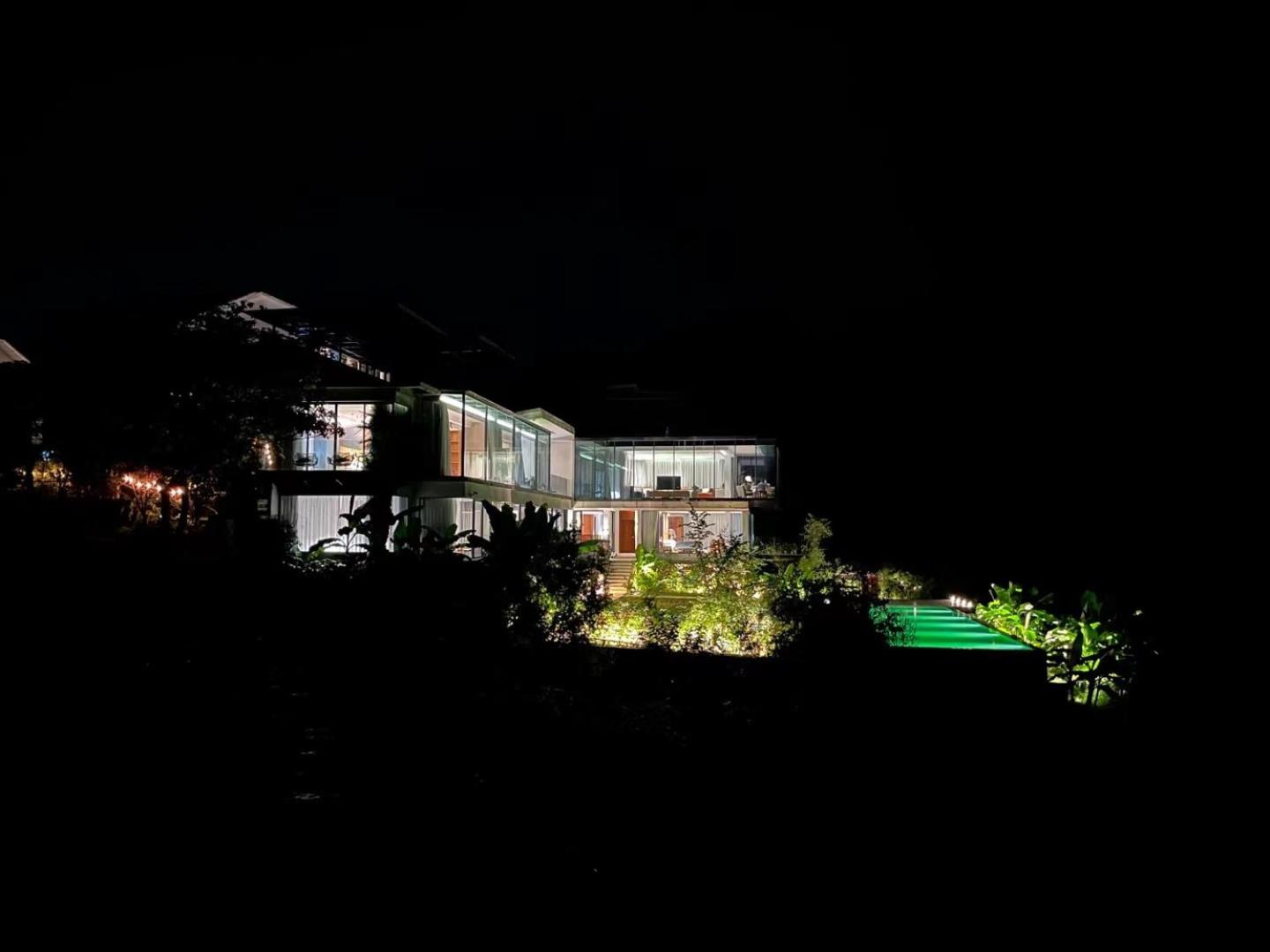 Zhangjiajie national park Purespace --2nights 1free pick-up&book tickets&5min to park