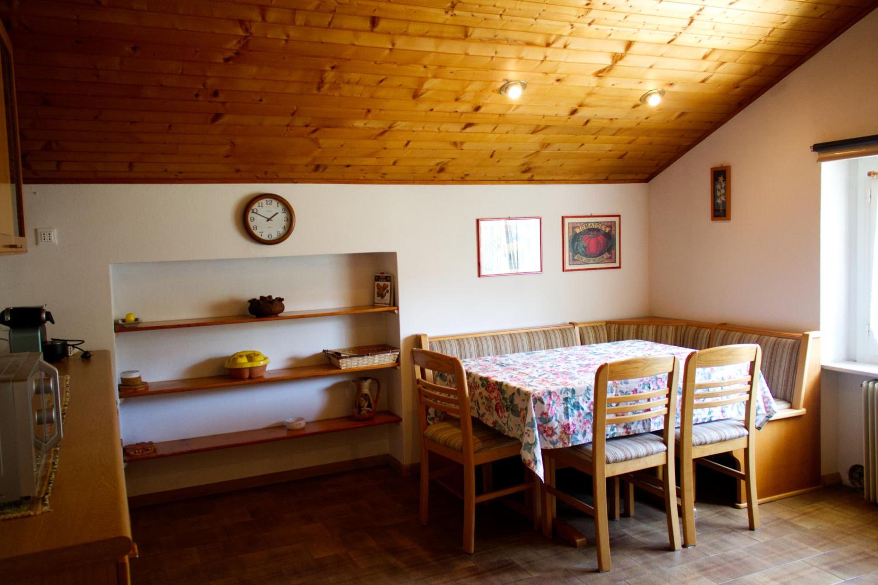 Sula's Apartment en Spormaggiore — kitchen