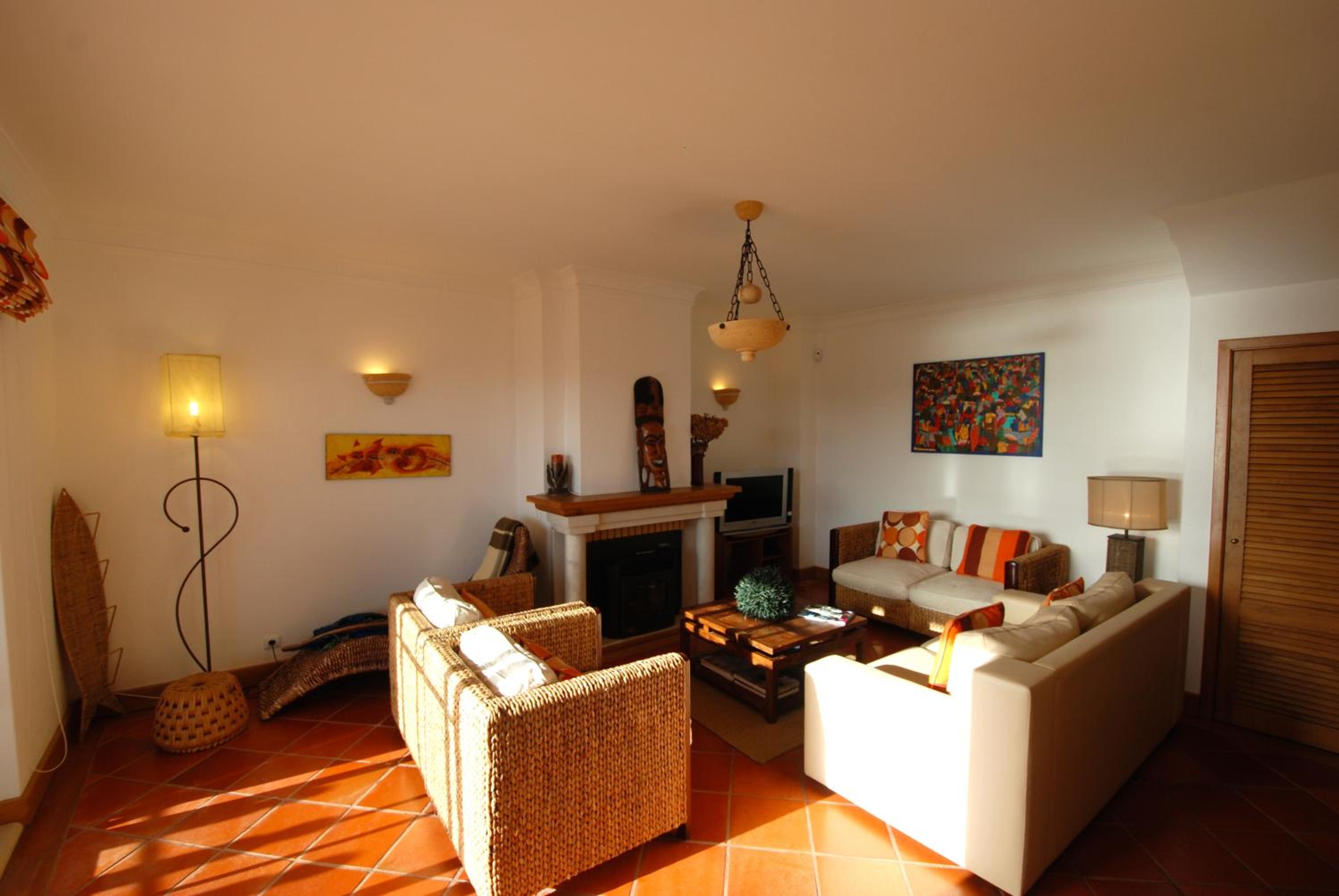 Ship - 4 bedroom duplex with sea and pool views, 1km from the beach view 3