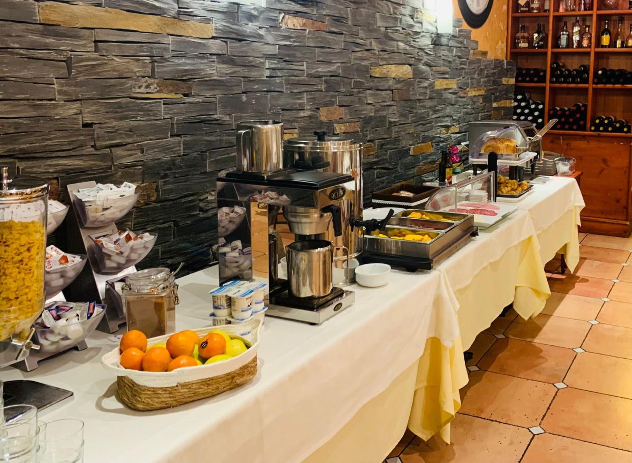 Hostal Restaurante Puerta del Alcázar