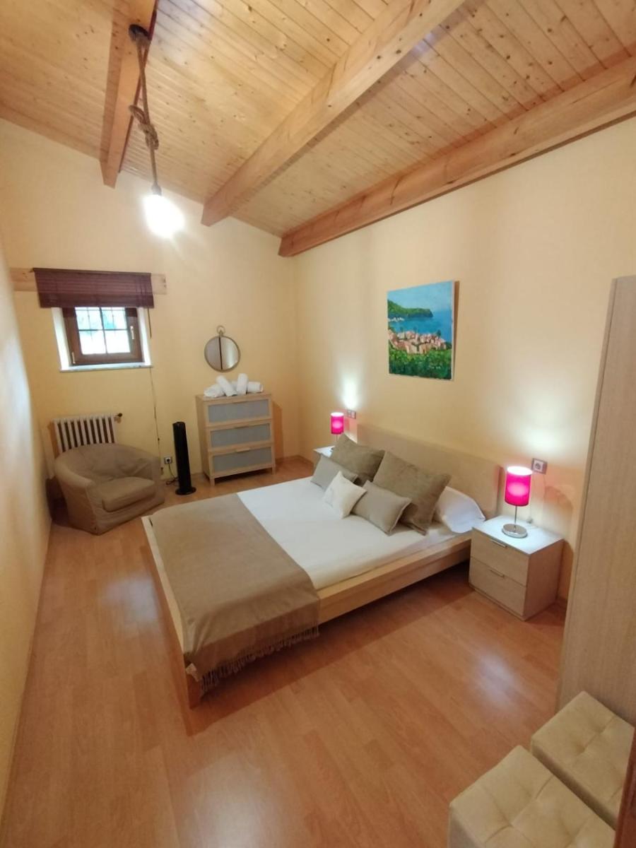 Casa Rural Sensaciones 3 dormitorios con jardin view 5