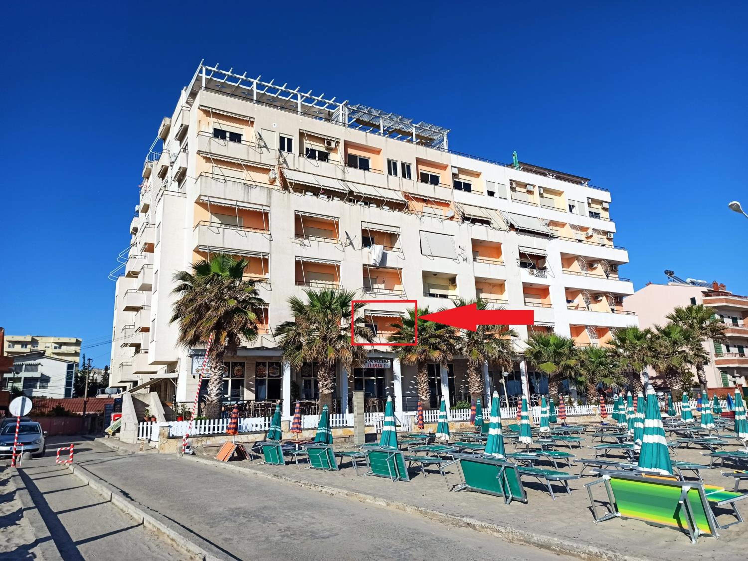 Sea View-Palm Trees Apartment Durres