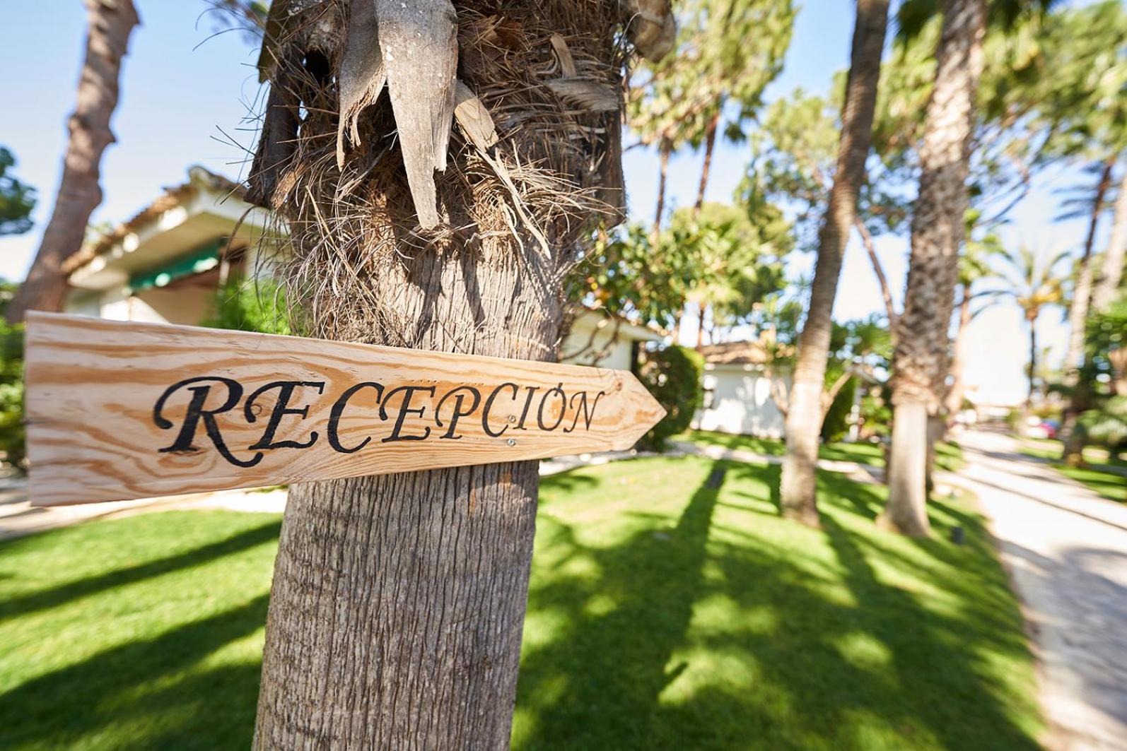 El Oasis Villa Resort