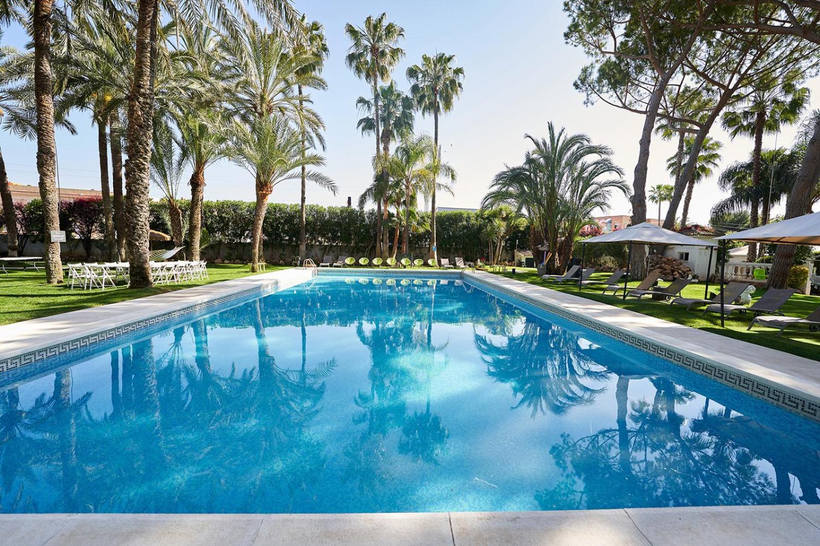 El Oasis Villa Resort