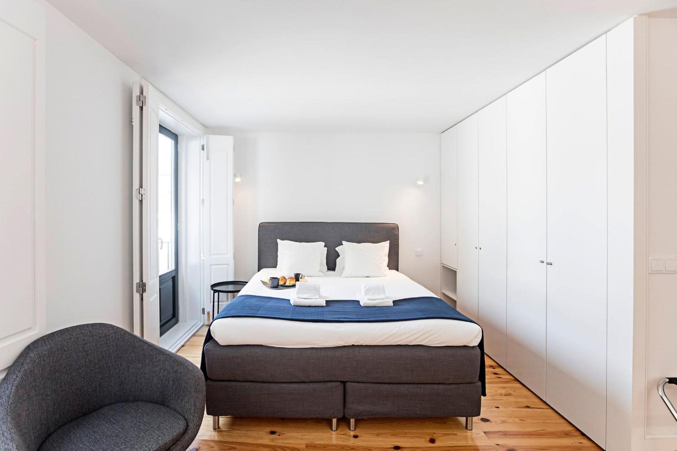 Lapa Flat in City Center by LovelyStay view 4
