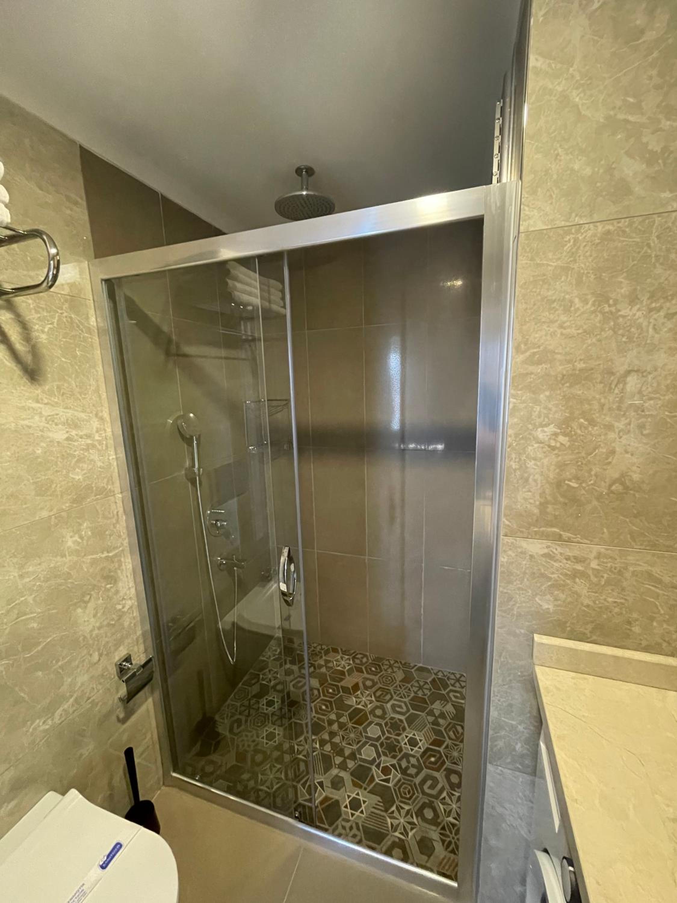 Green Garden City Luxury Apartments - Image 11